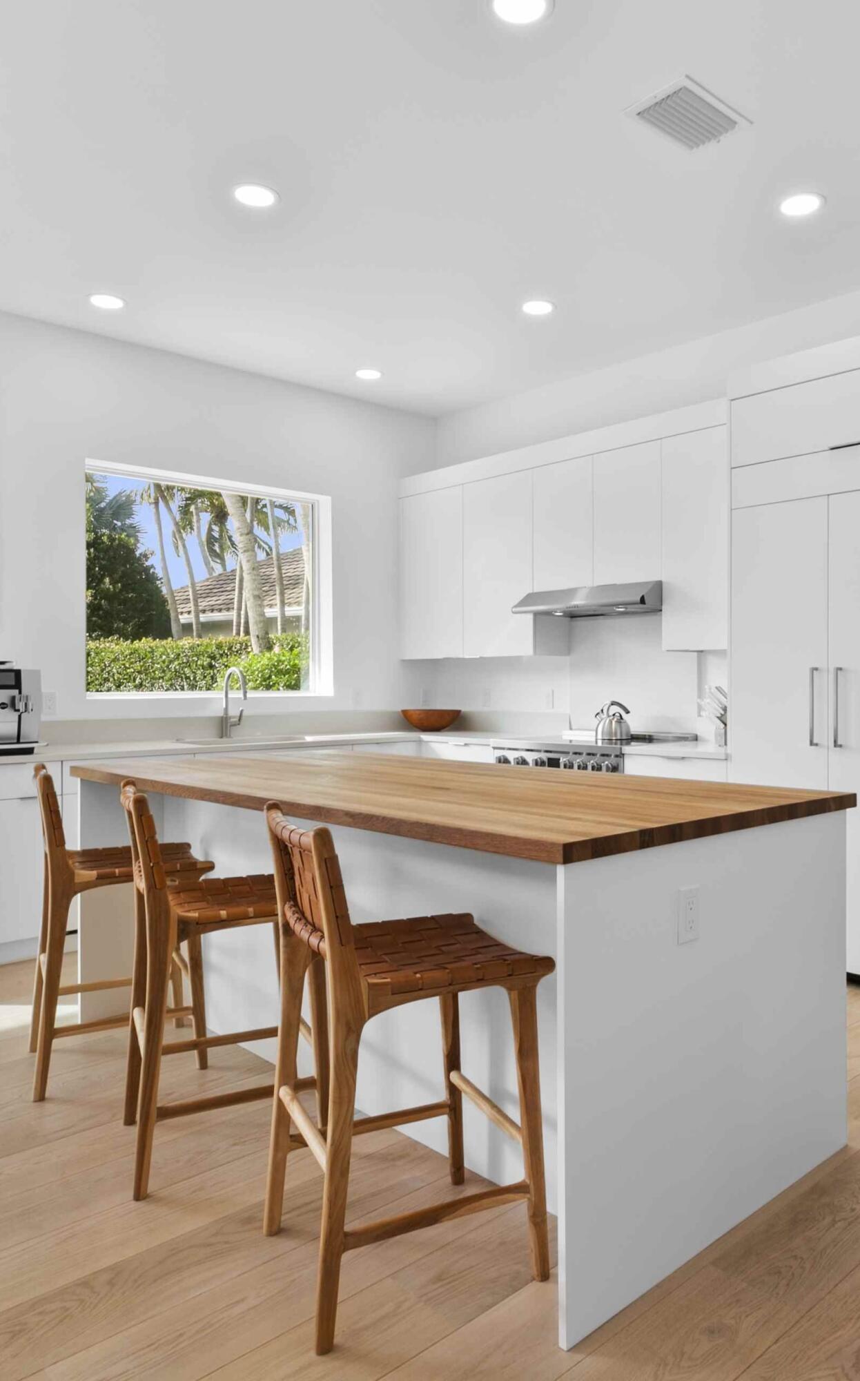 14260 Calypso Lane