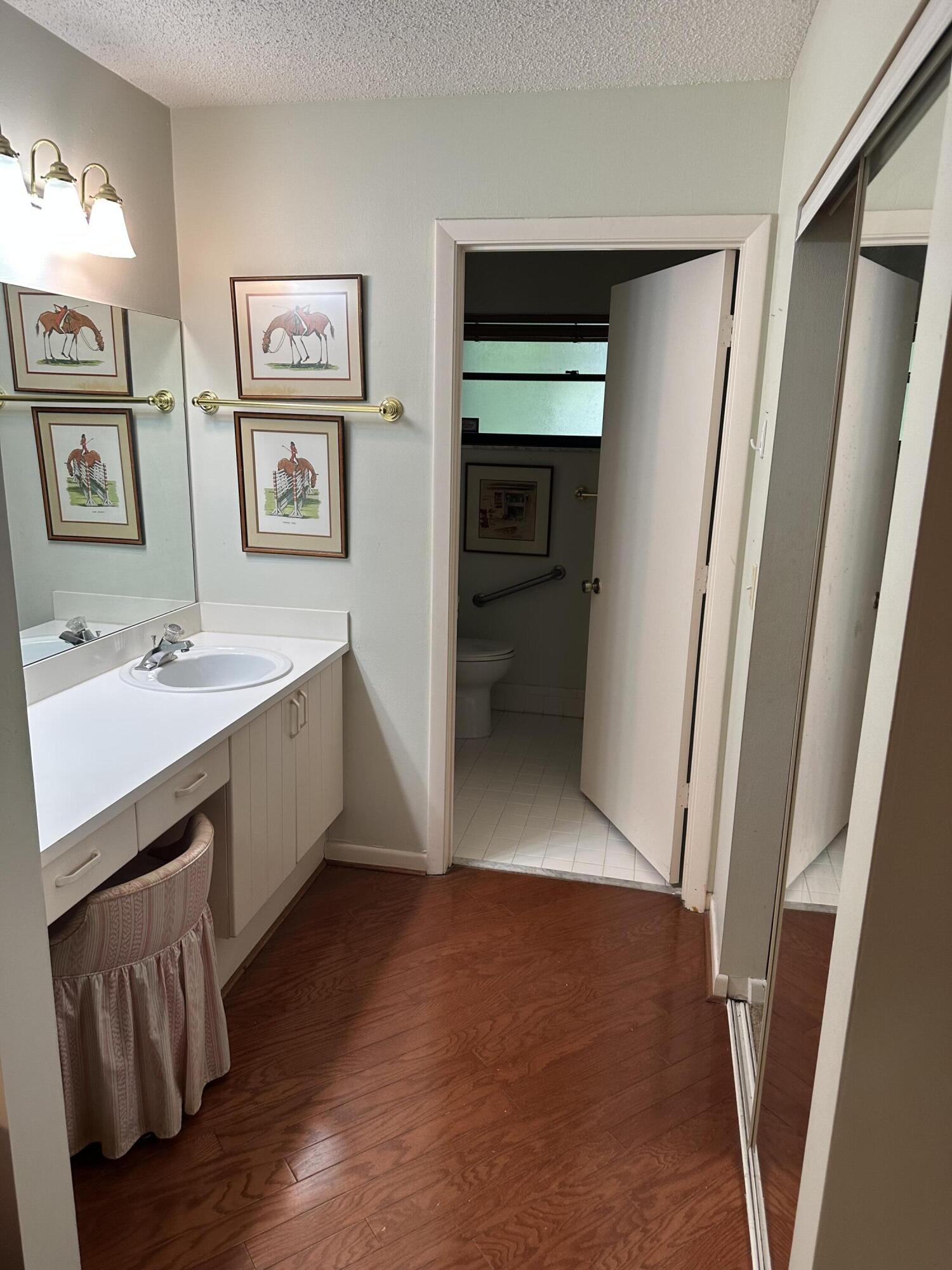 2566 Bedford Mews Drive