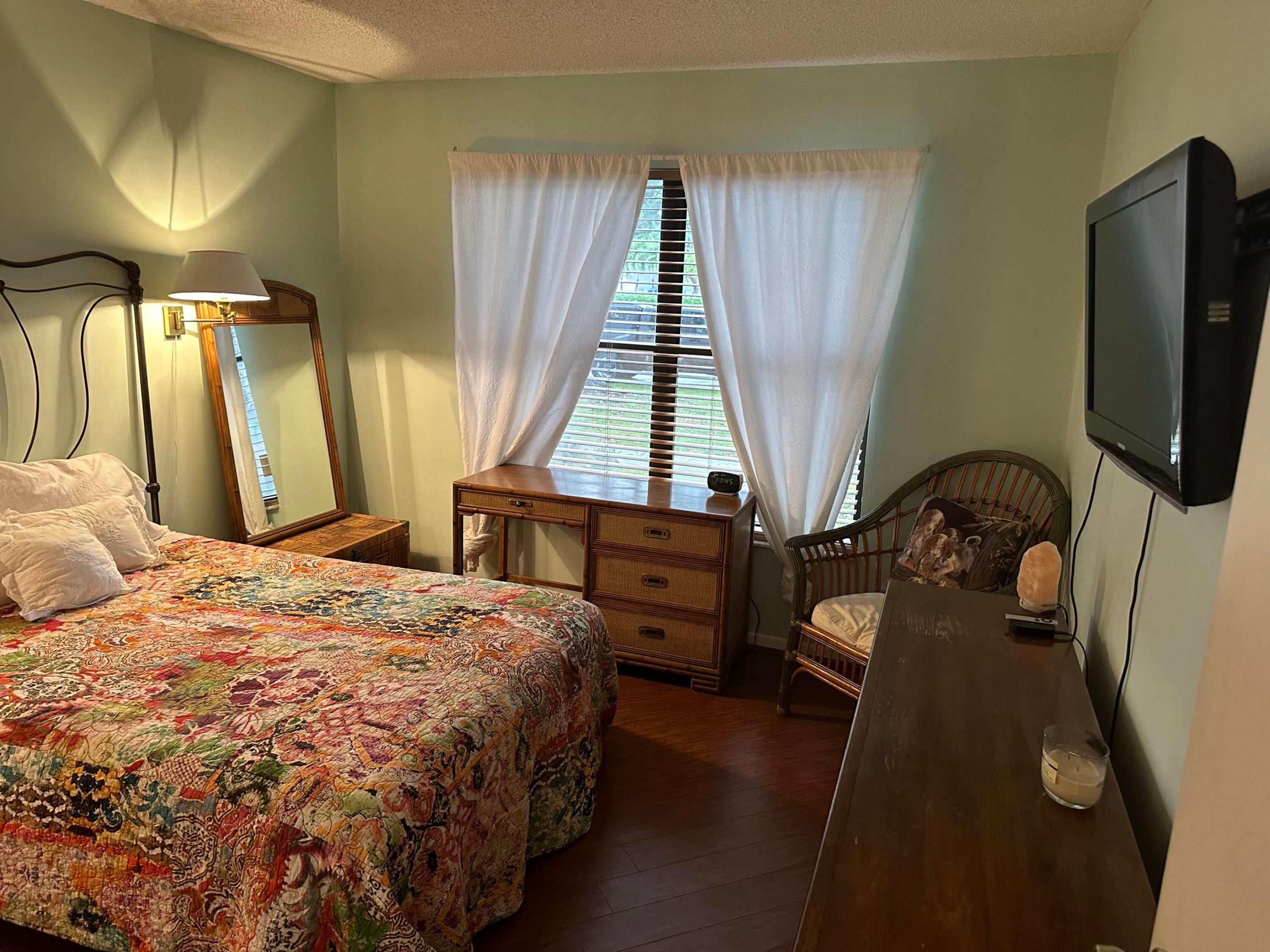 2566 Bedford Mews Drive