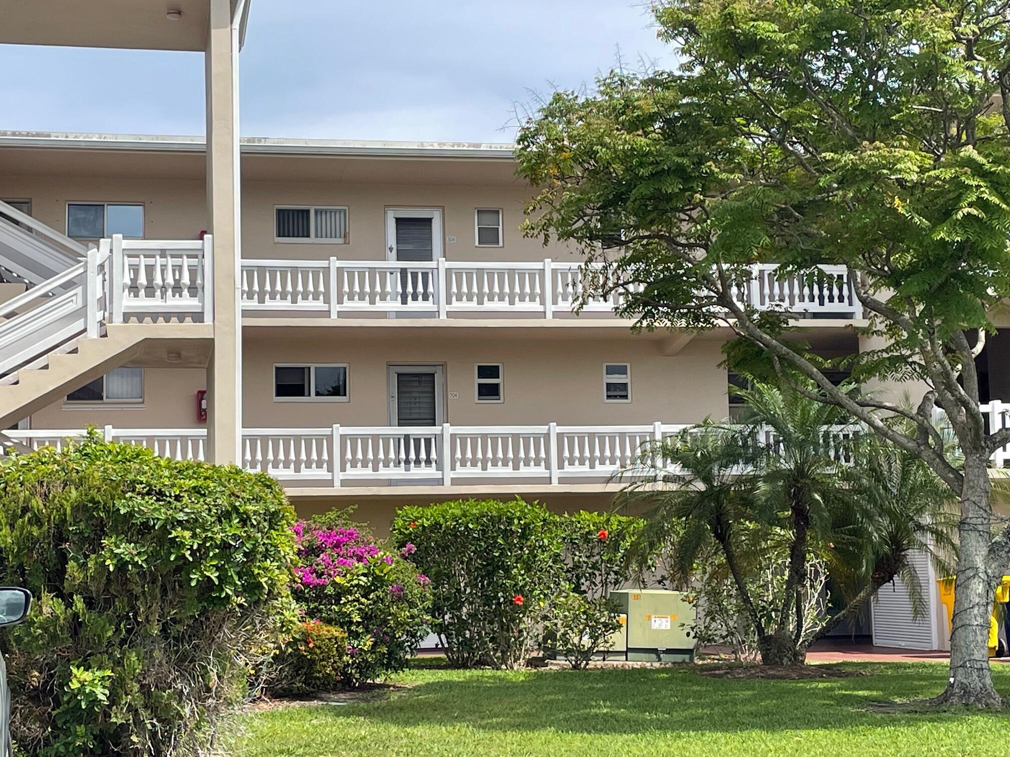2811 Garden Drive S 304