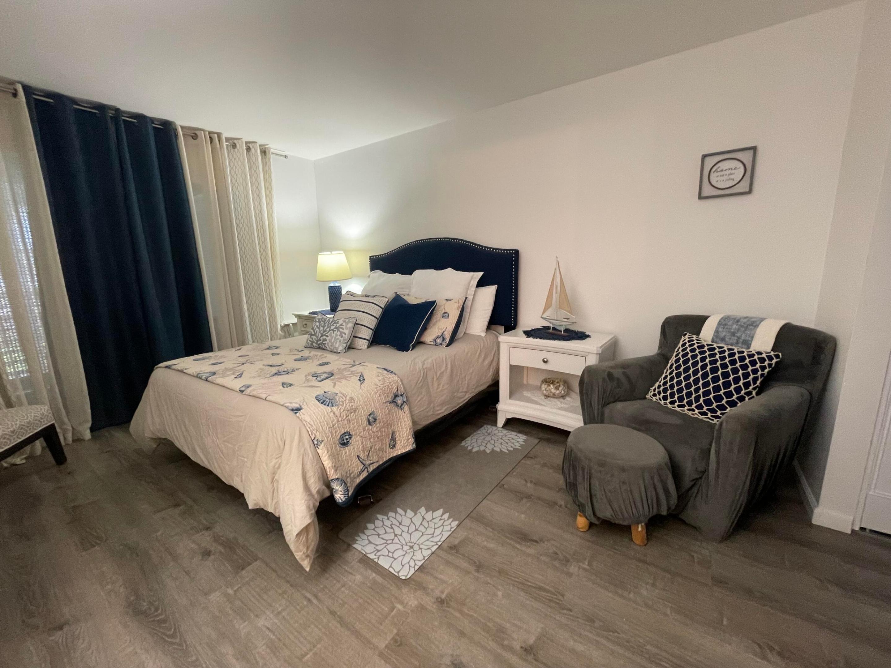 2811 Garden Drive S 304