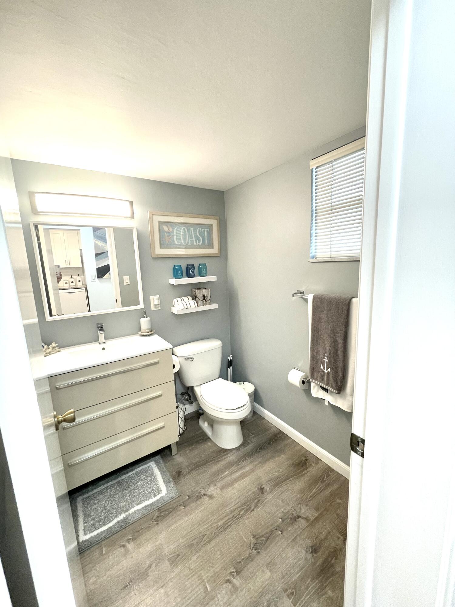 2811 Garden Drive S 304