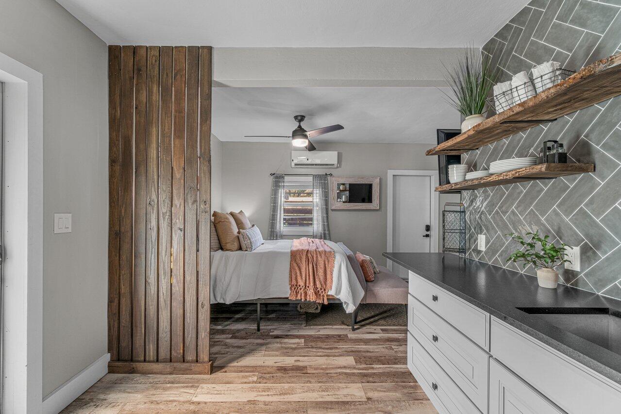 706 Sunset Road