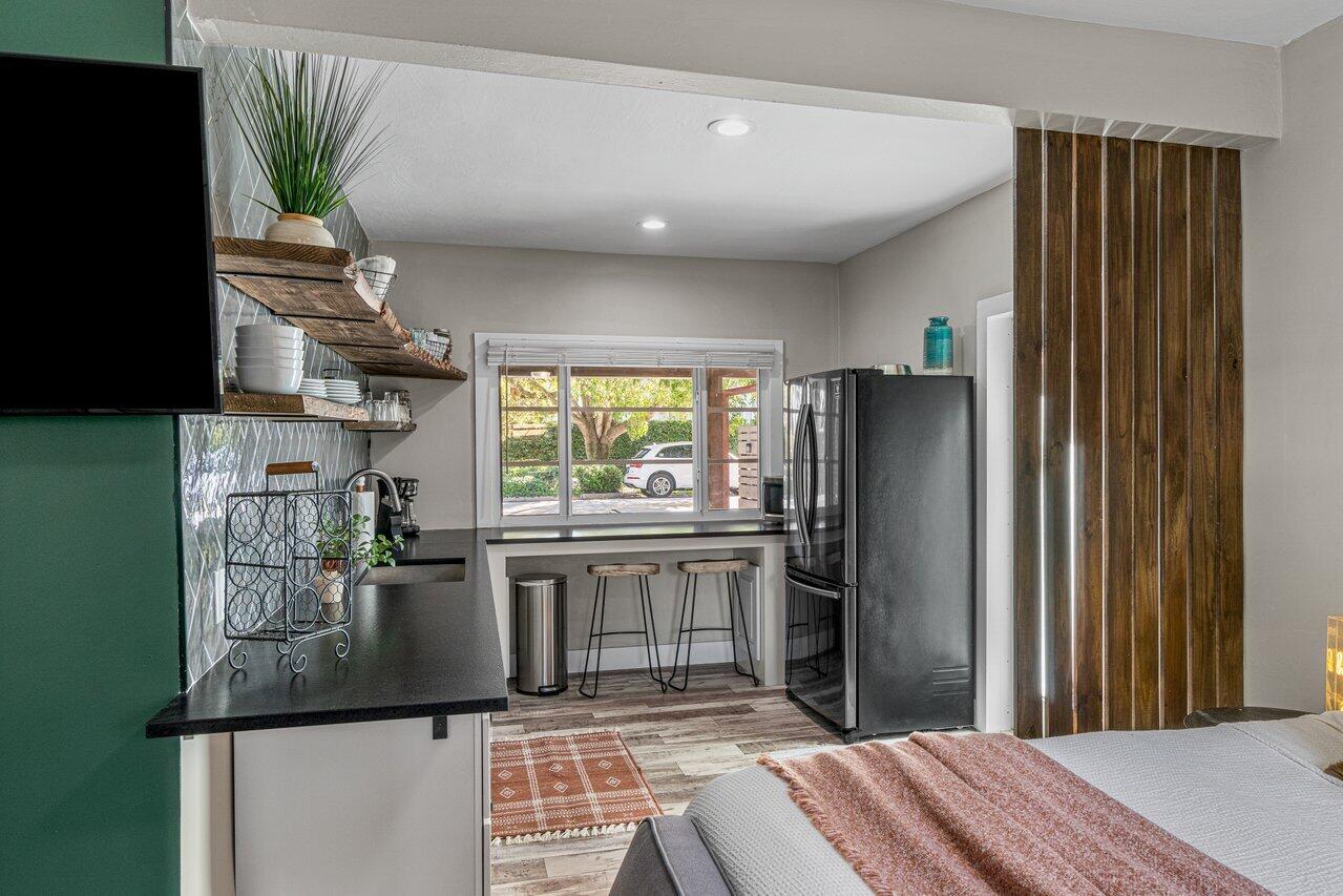706 Sunset Road