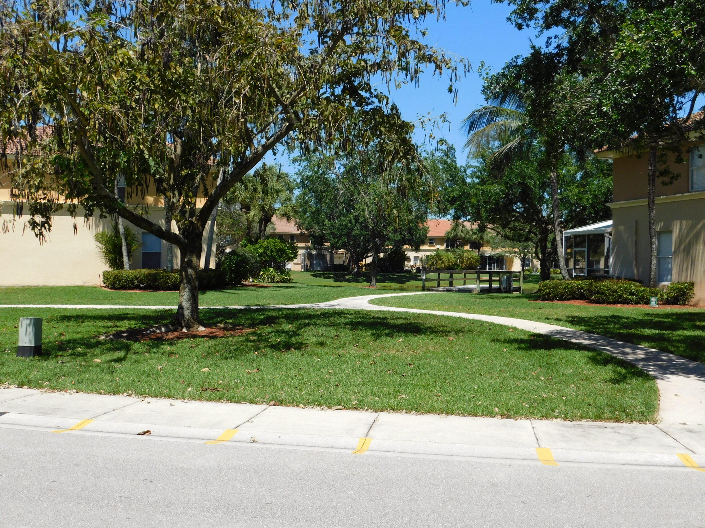 422 Rainbow Springs Terrace
