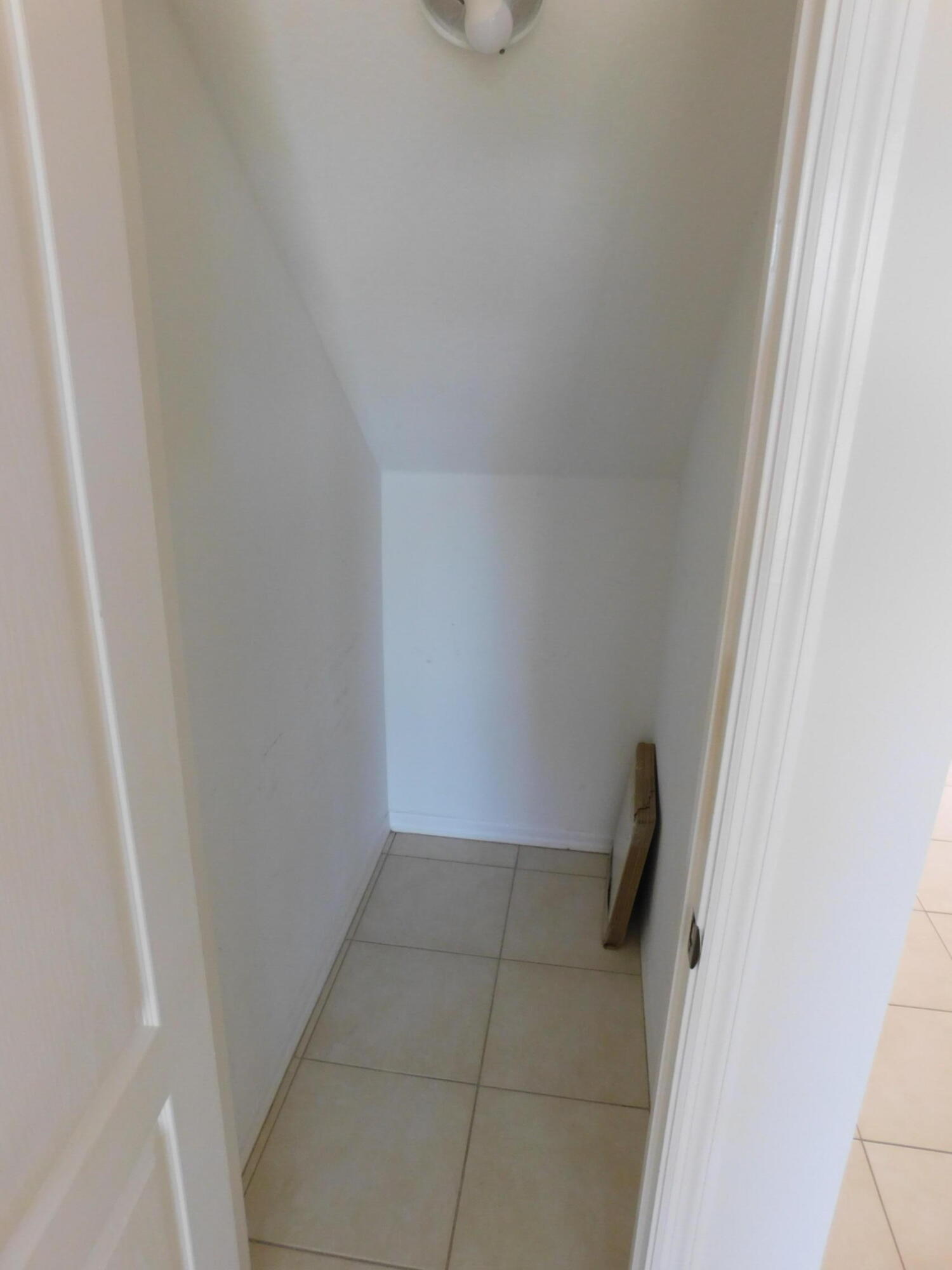 422 Rainbow Springs Terrace