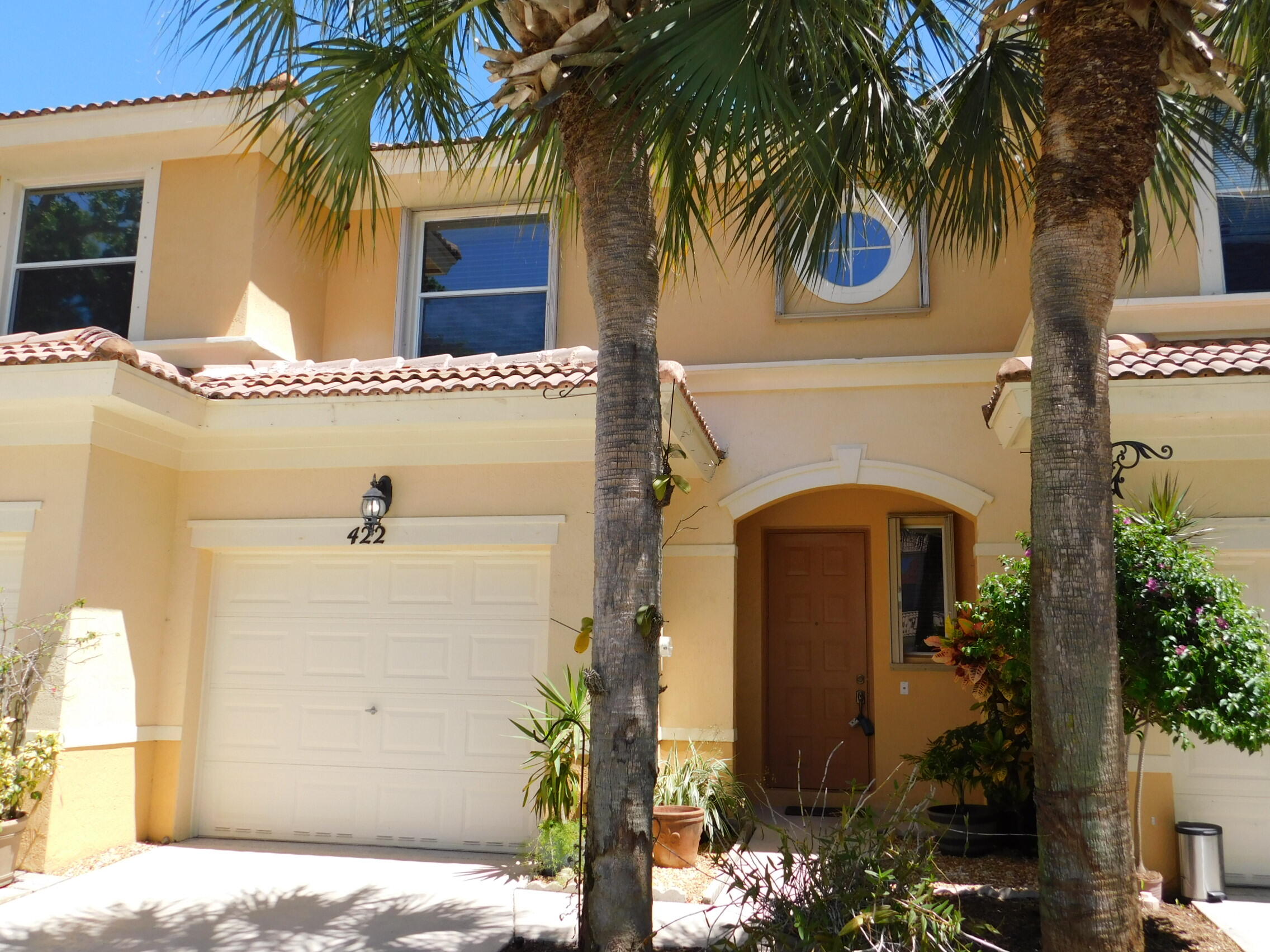 422 Rainbow Springs Terrace