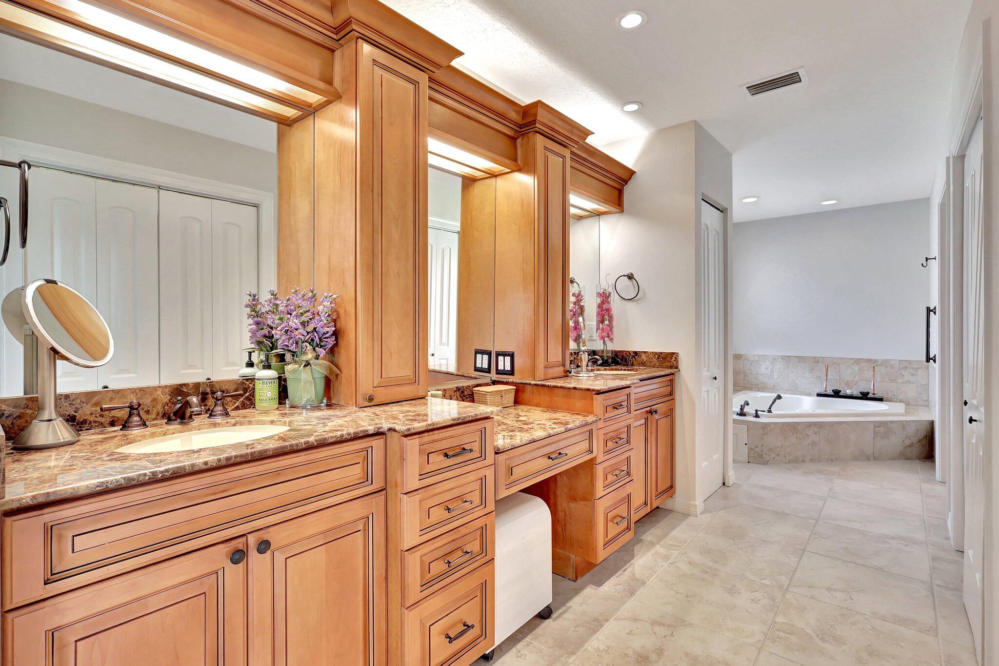 12692 Headwater Circle