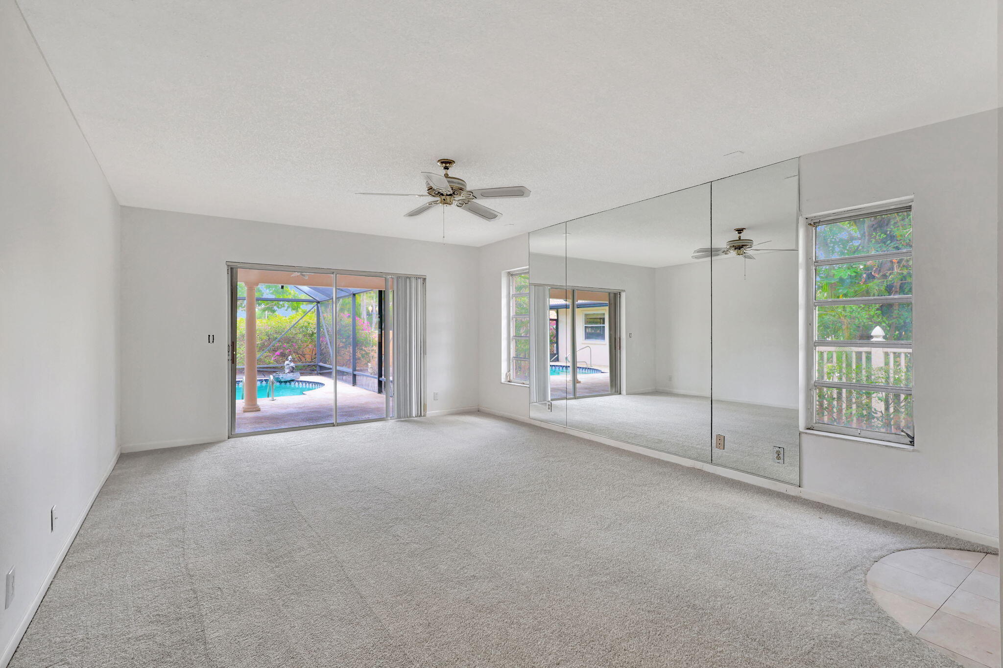 2198 Amesbury Circle