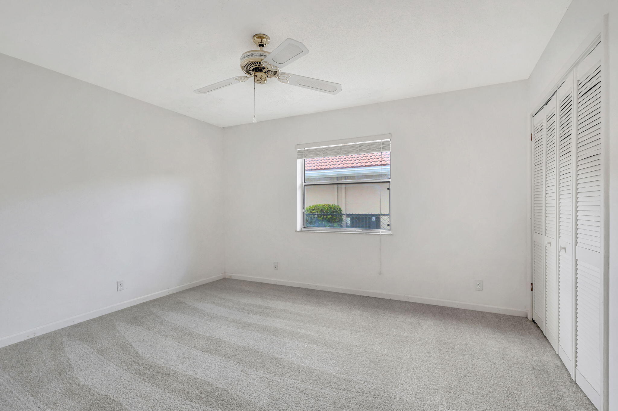 2198 Amesbury Circle