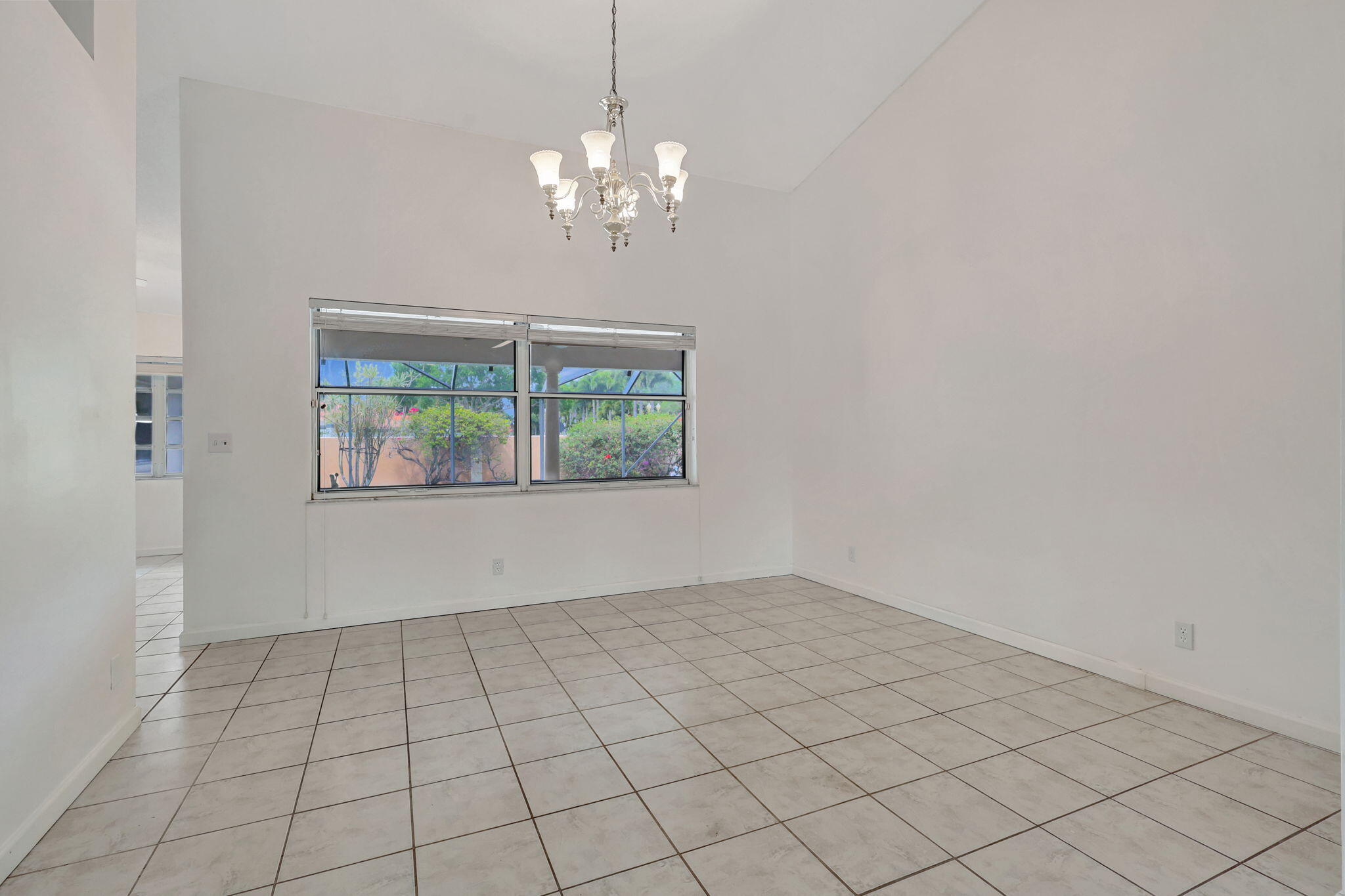 2198 Amesbury Circle