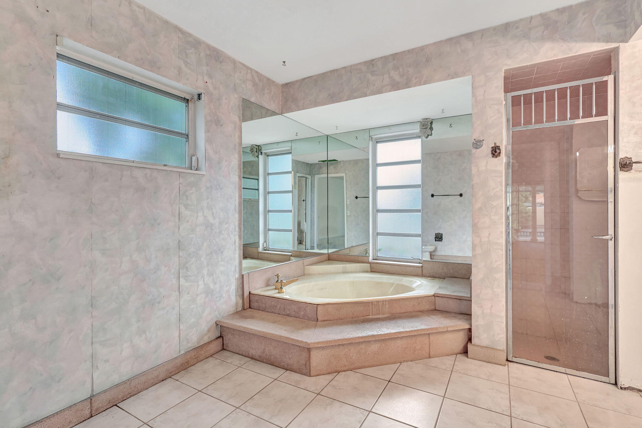 2198 Amesbury Circle