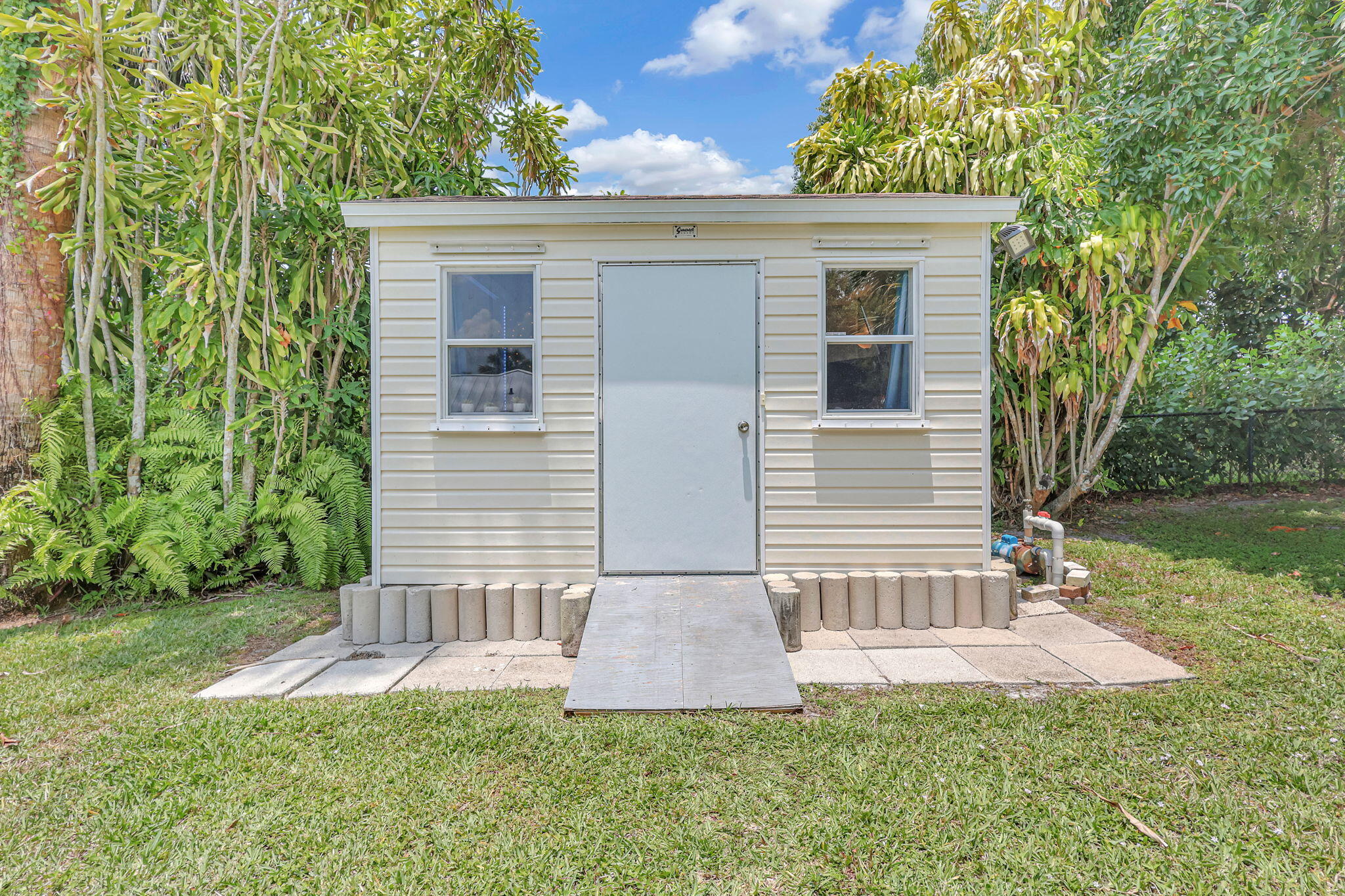 212 Forester Court