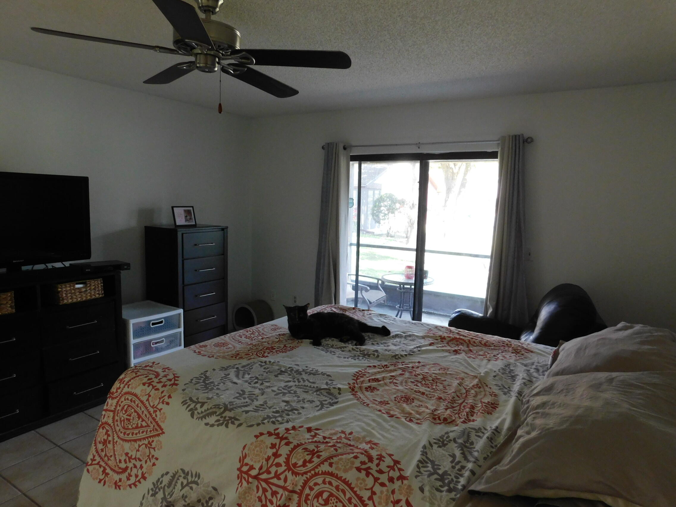 454 Knollwood Court