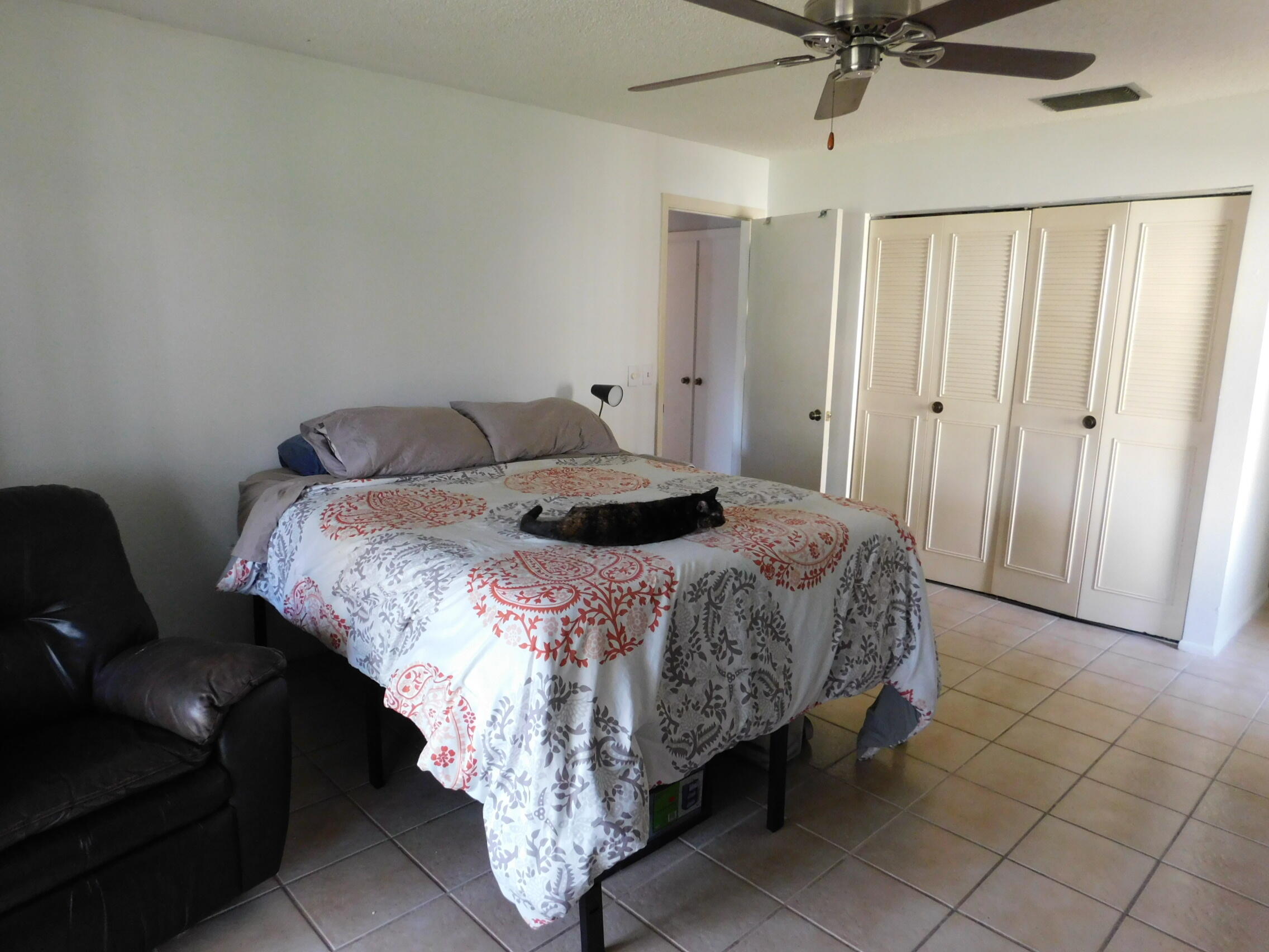 454 Knollwood Court