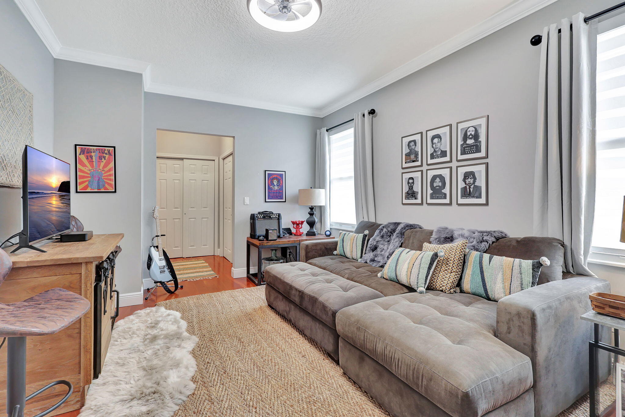 827 Forest Glen Lane