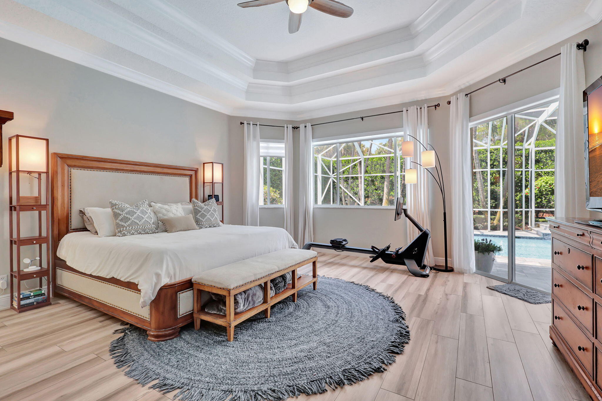 827 Forest Glen Lane