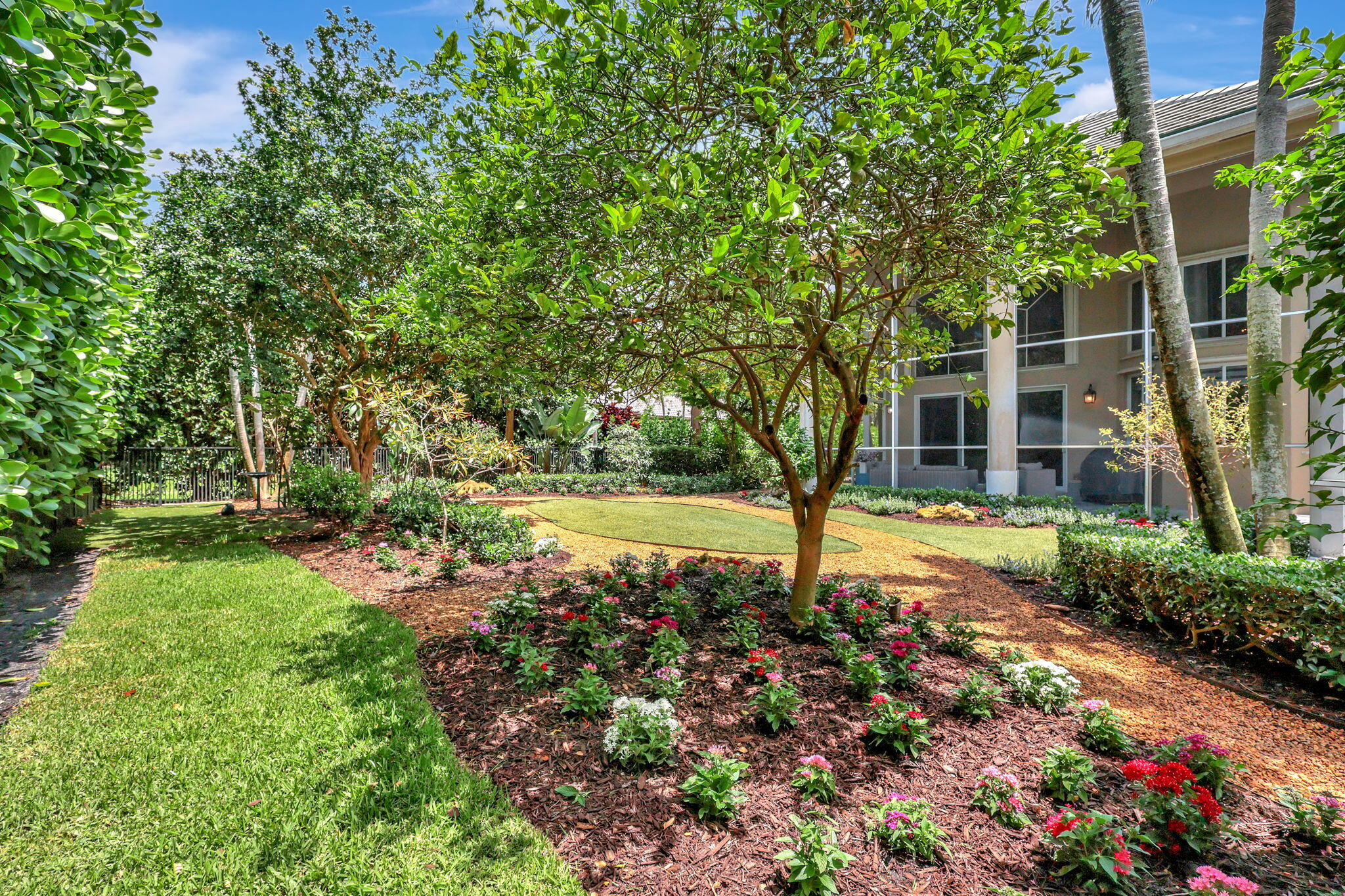 827 Forest Glen Lane