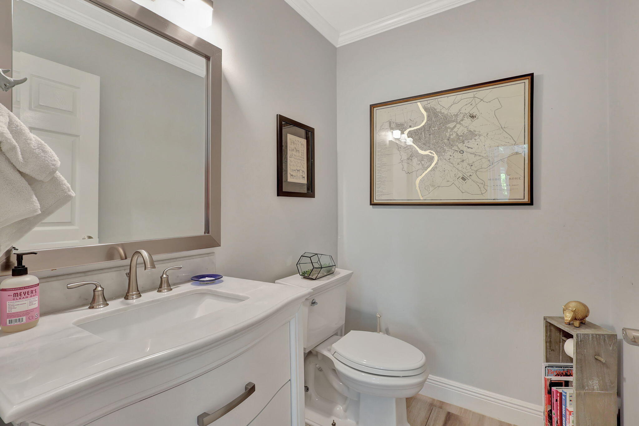 827 Forest Glen Lane