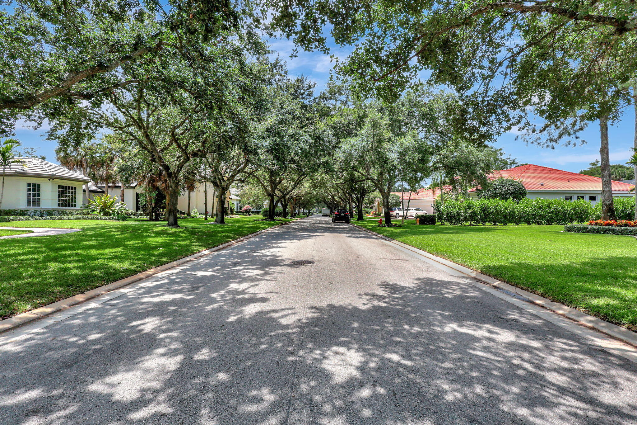 827 Forest Glen Lane