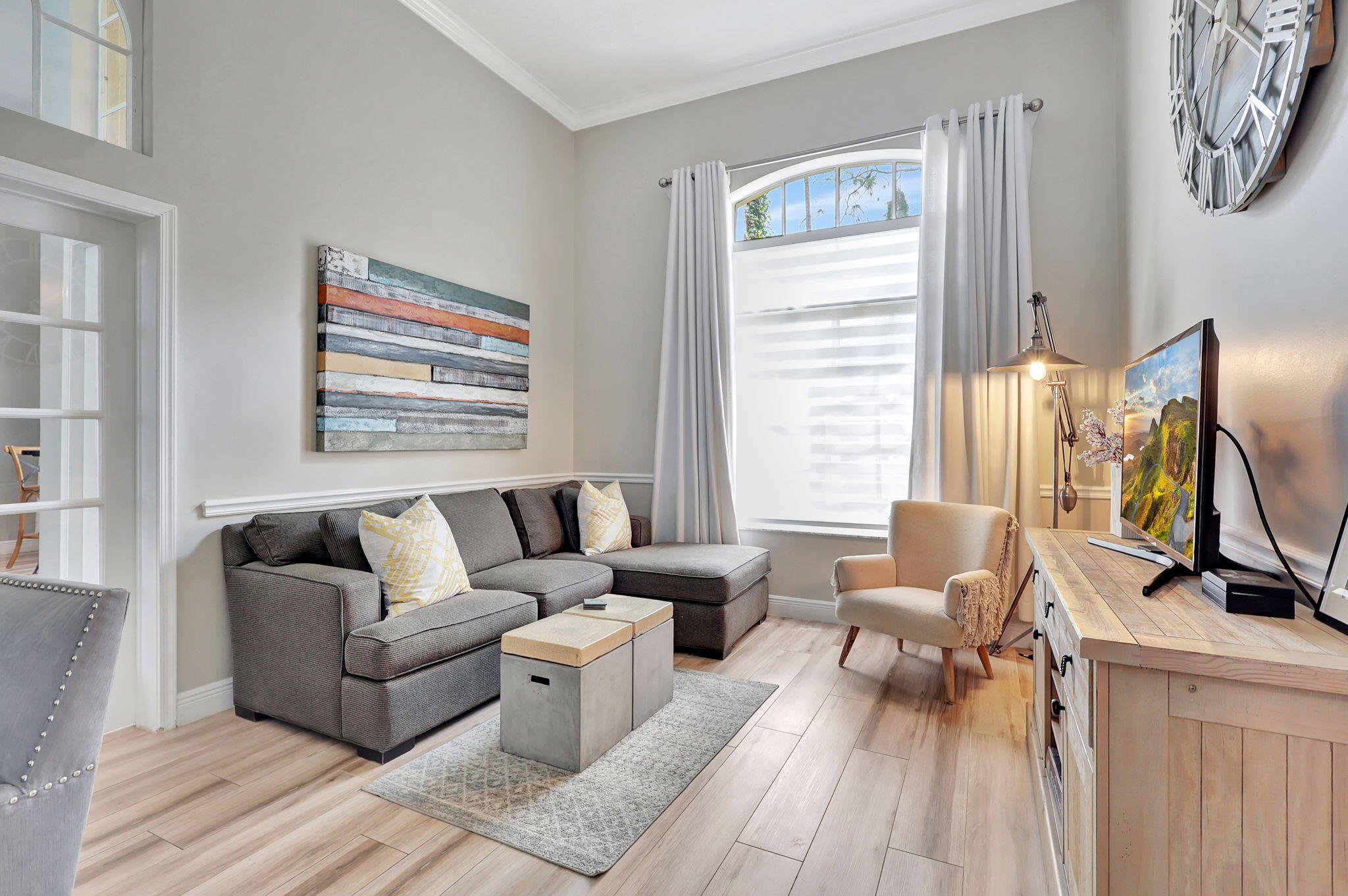 827 Forest Glen Lane
