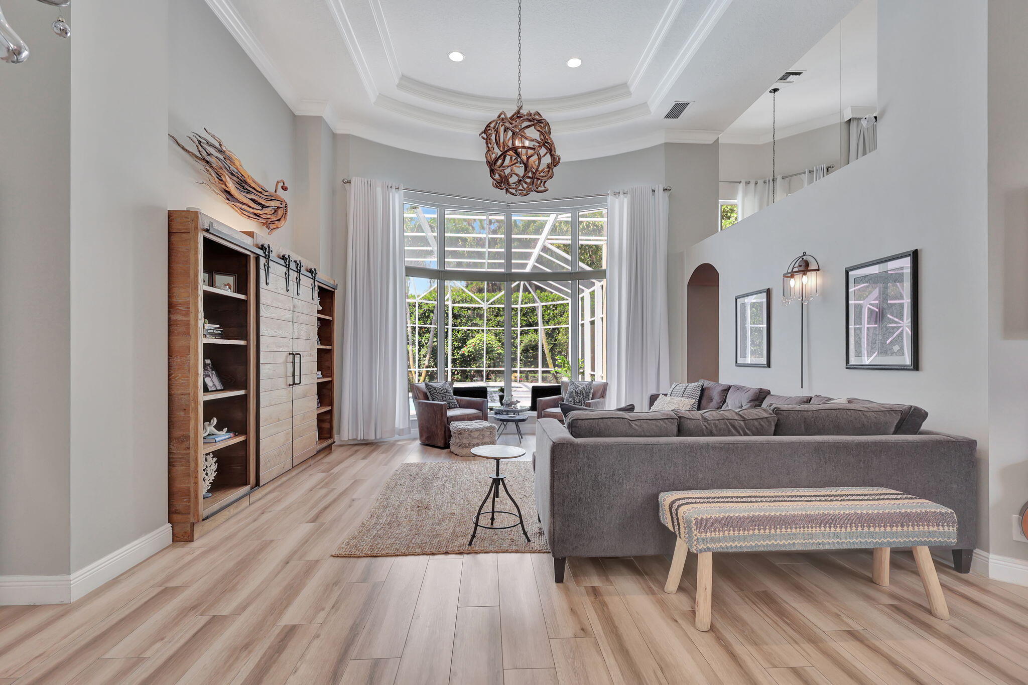 827 Forest Glen Lane