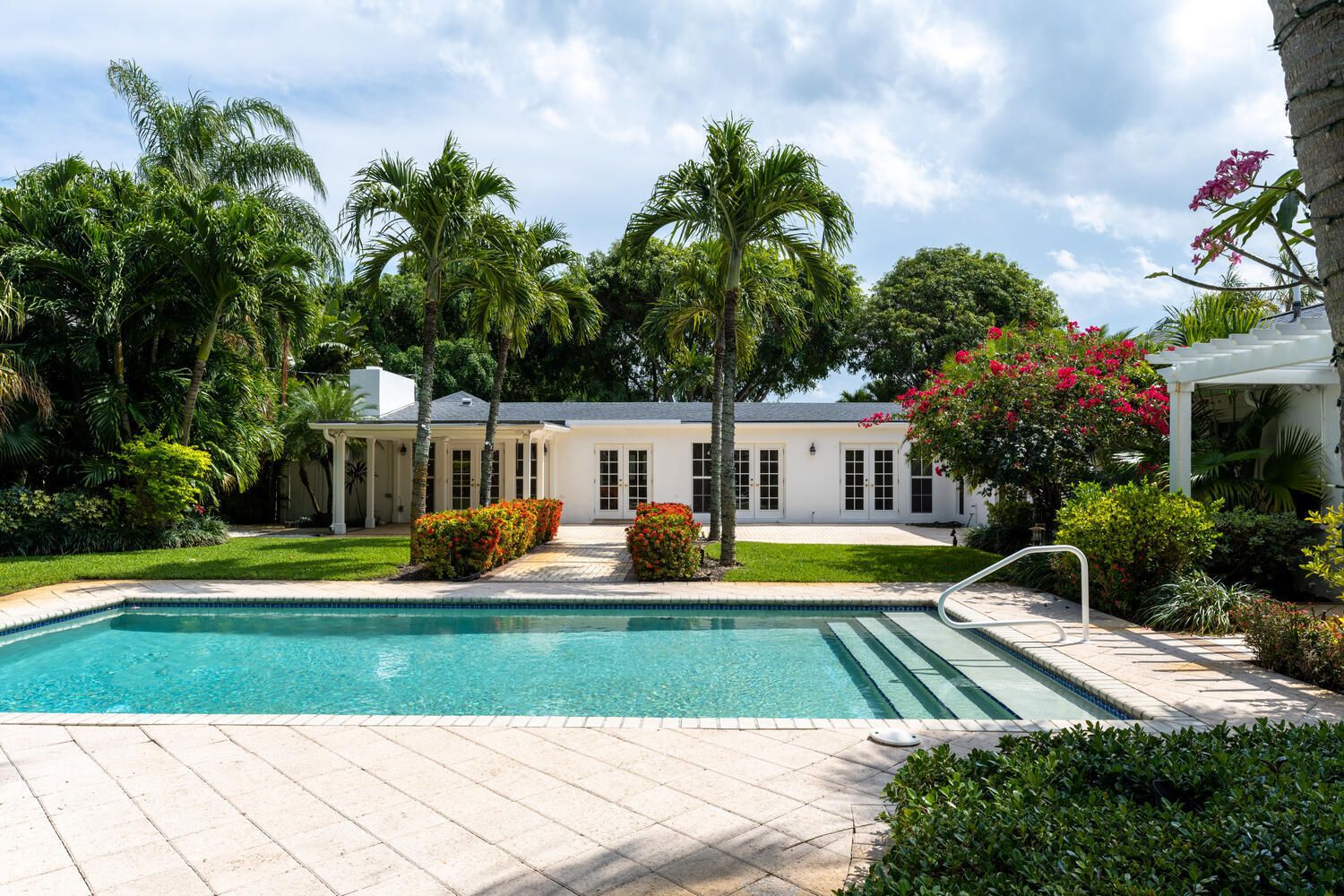 257 Essex Lane