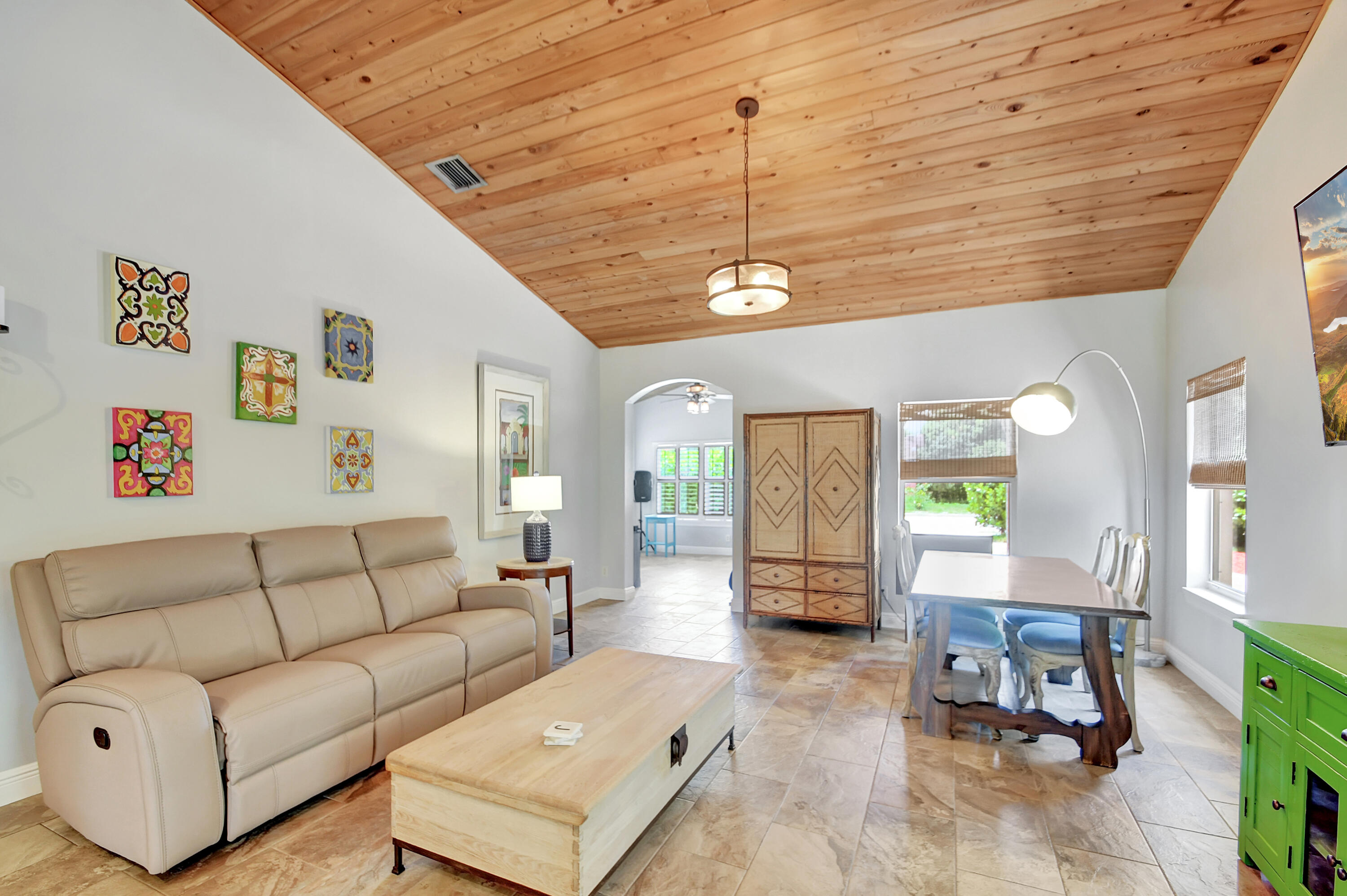 609 Avenida Hermosa