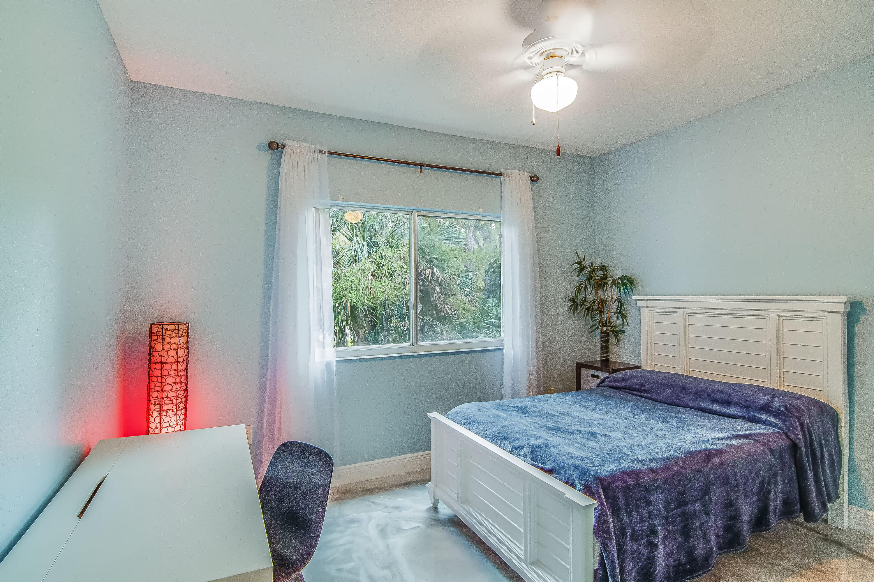 360 Crestwood Circle 202
