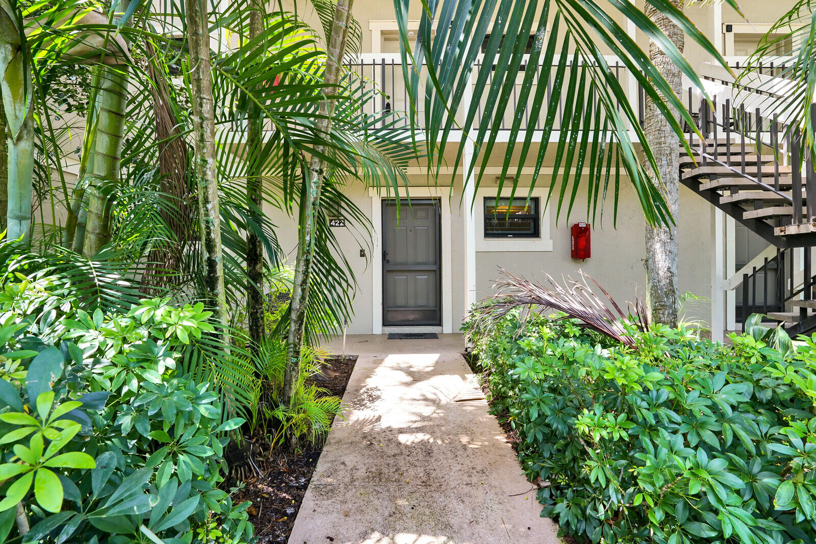 11863 Wimbledon Circle 422