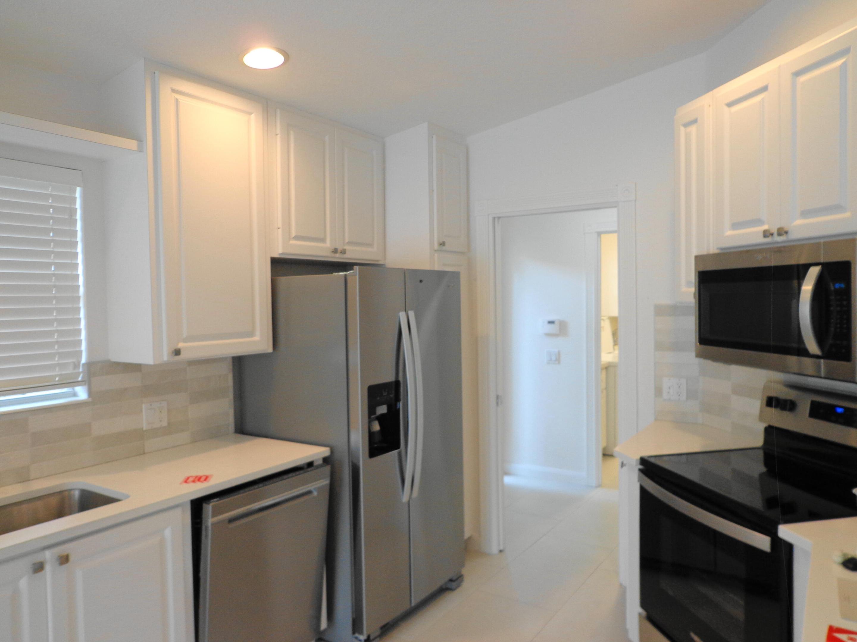 8319 Eleuthera Lane