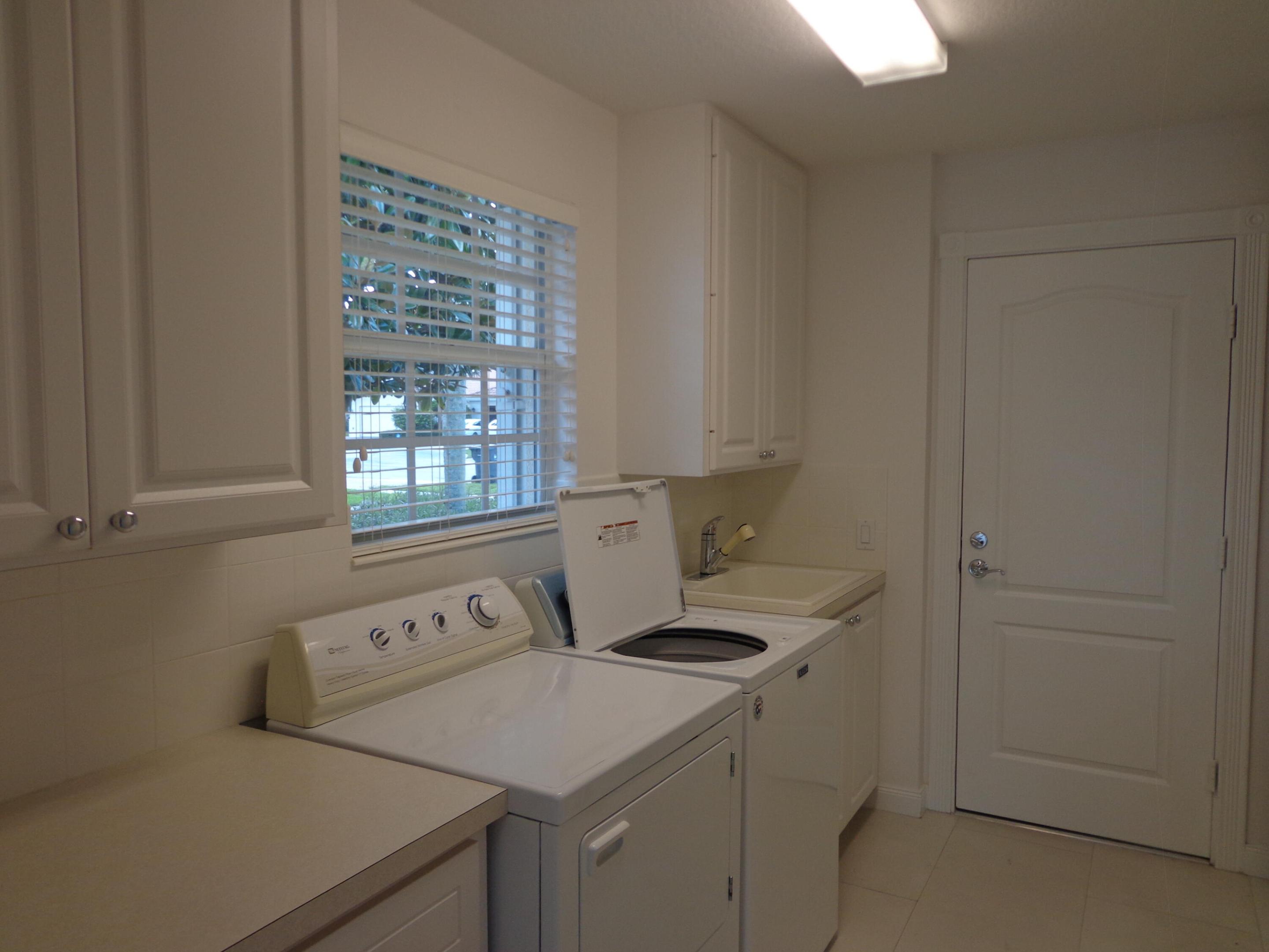 8319 Eleuthera Lane