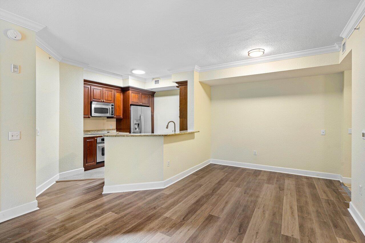 4304 Renaissance Way