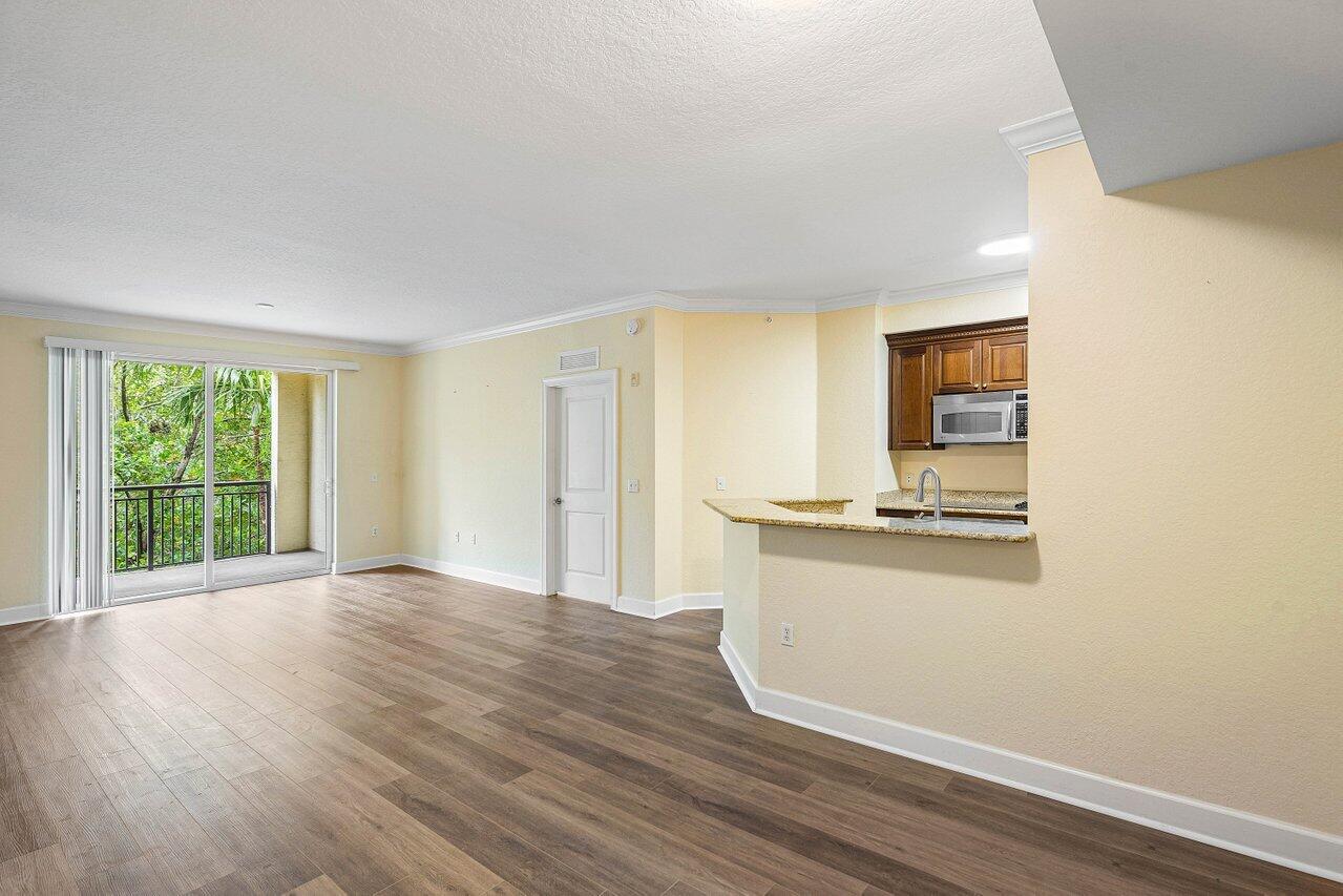 4304 Renaissance Way