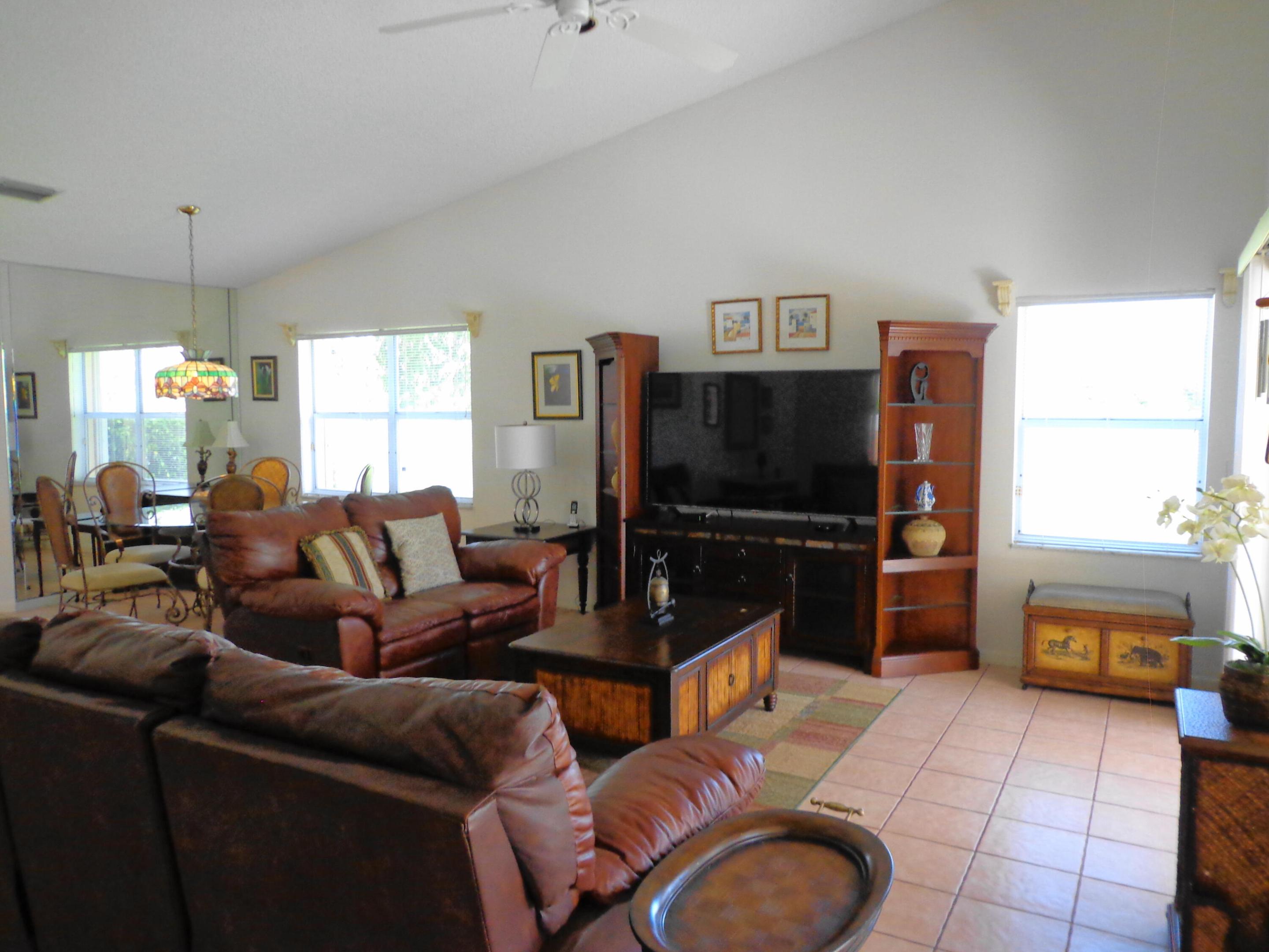 2580 Neaton Court