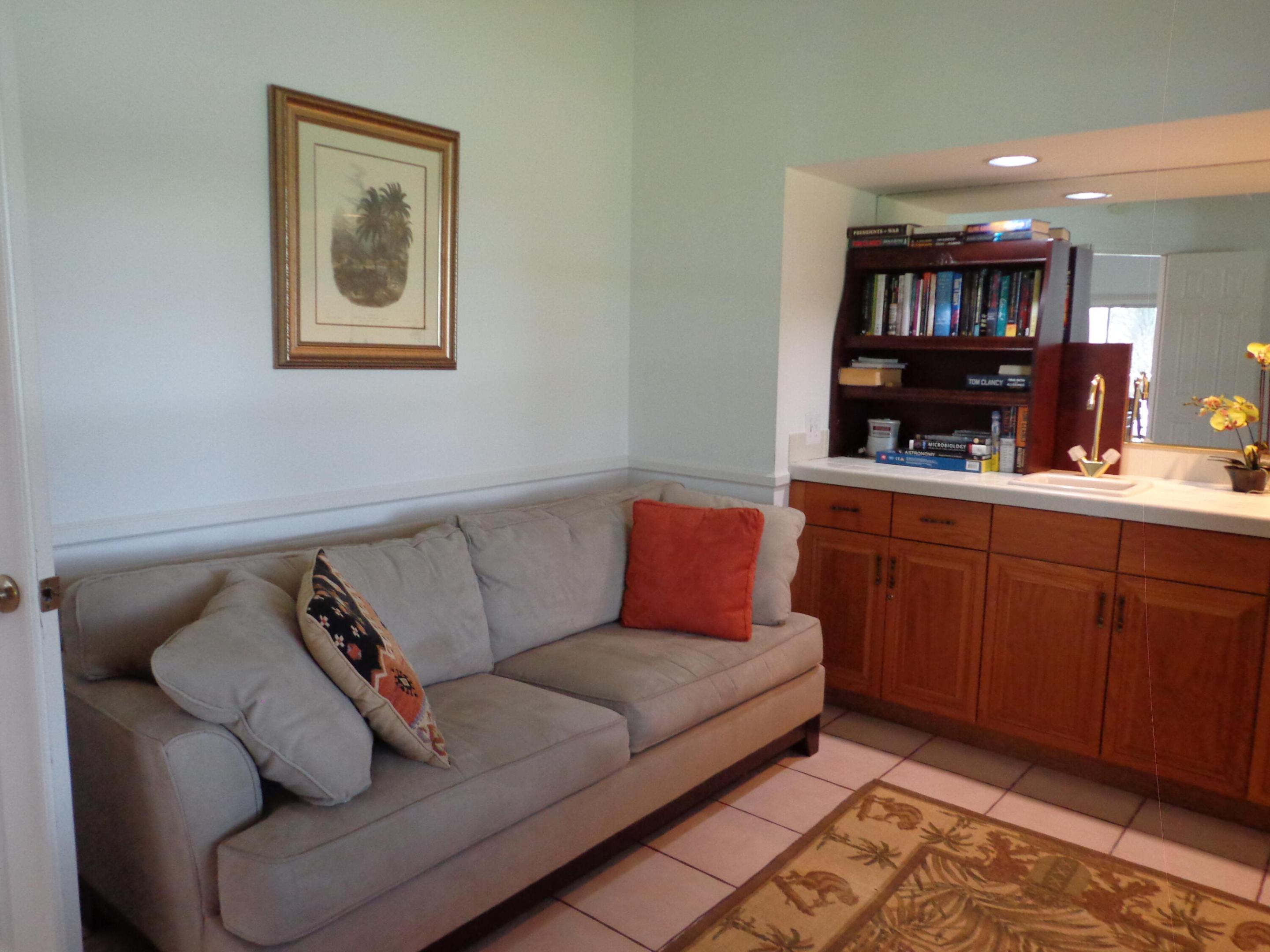 2580 Neaton Court
