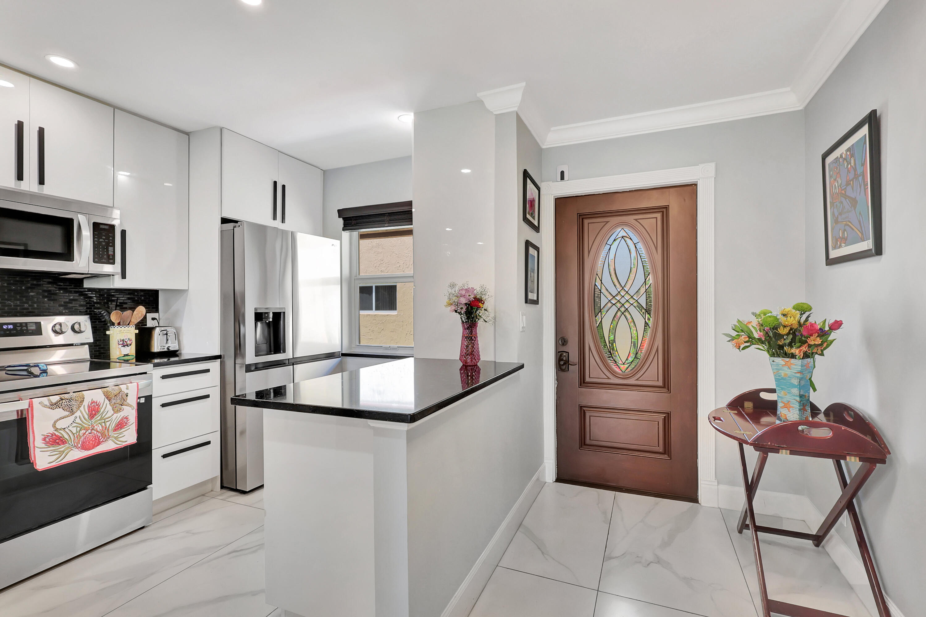 212 Lake Helen Drive 212