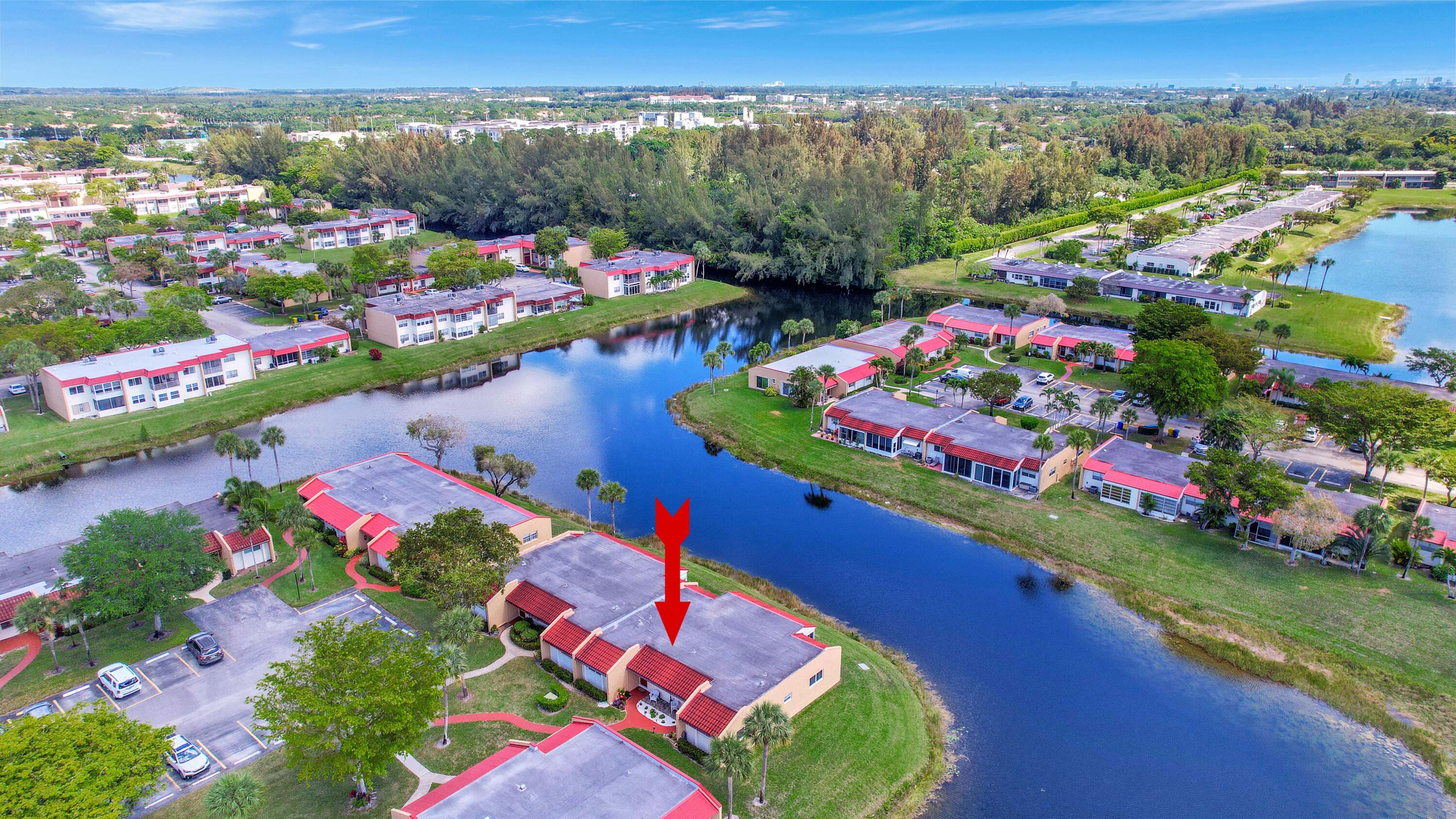 212 Lake Helen Drive 212