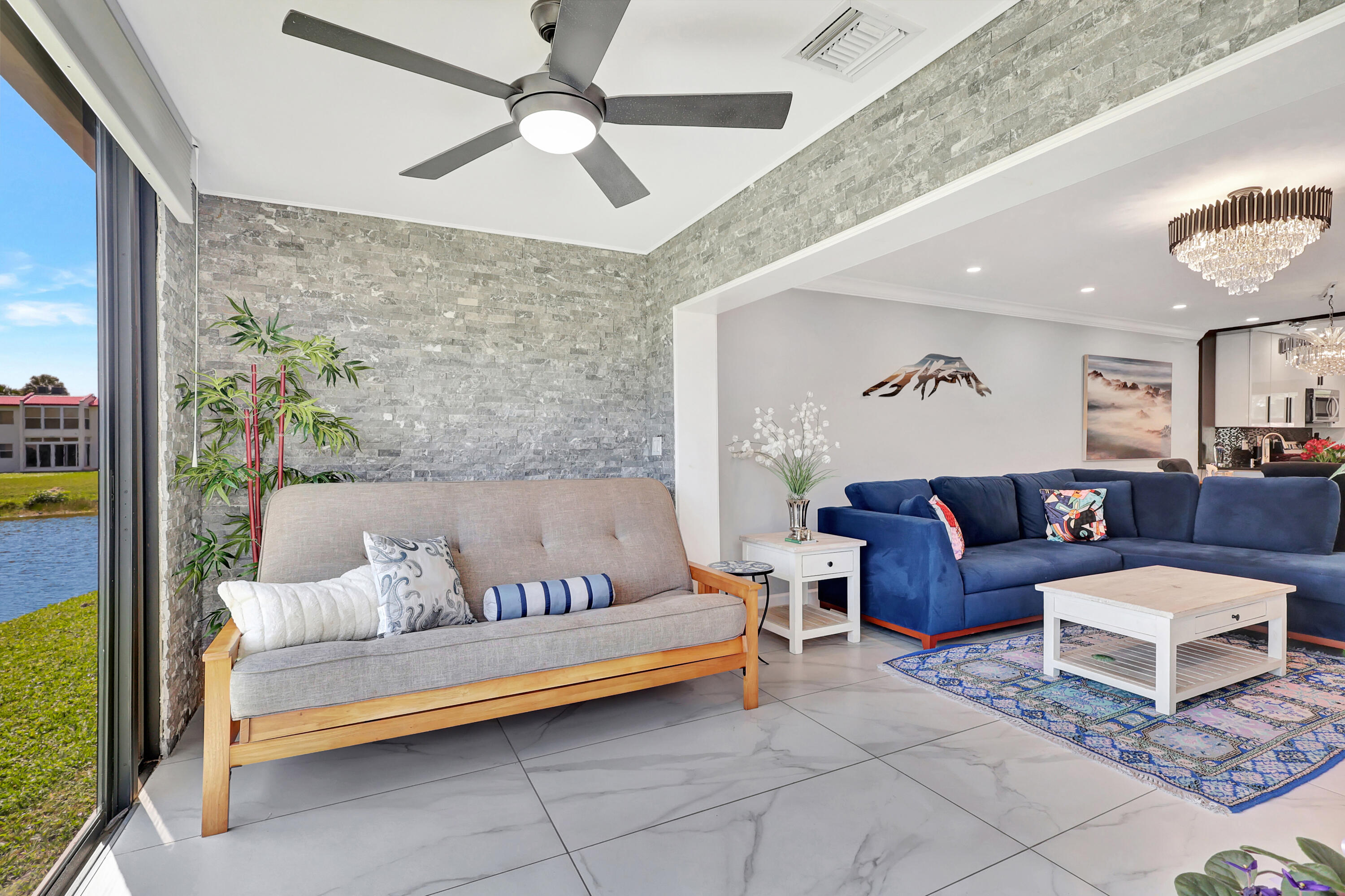 212 Lake Helen Drive 212