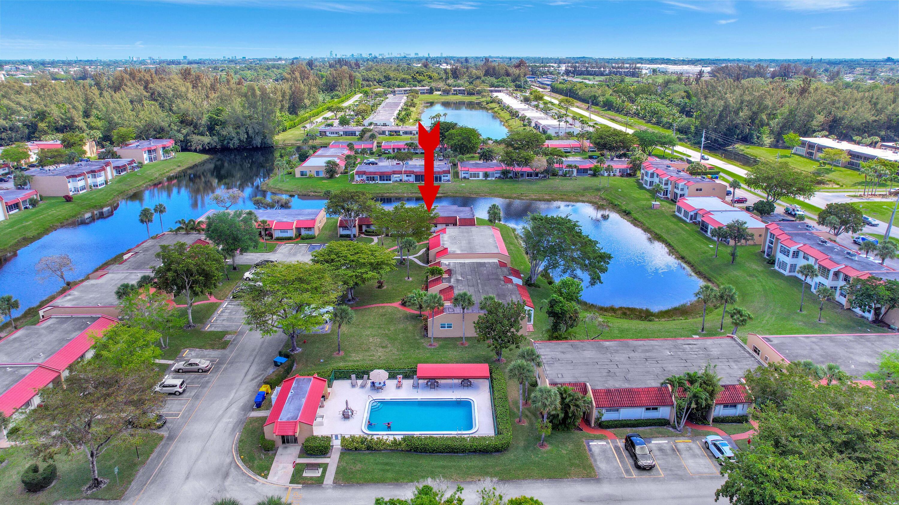 212 Lake Helen Drive 212