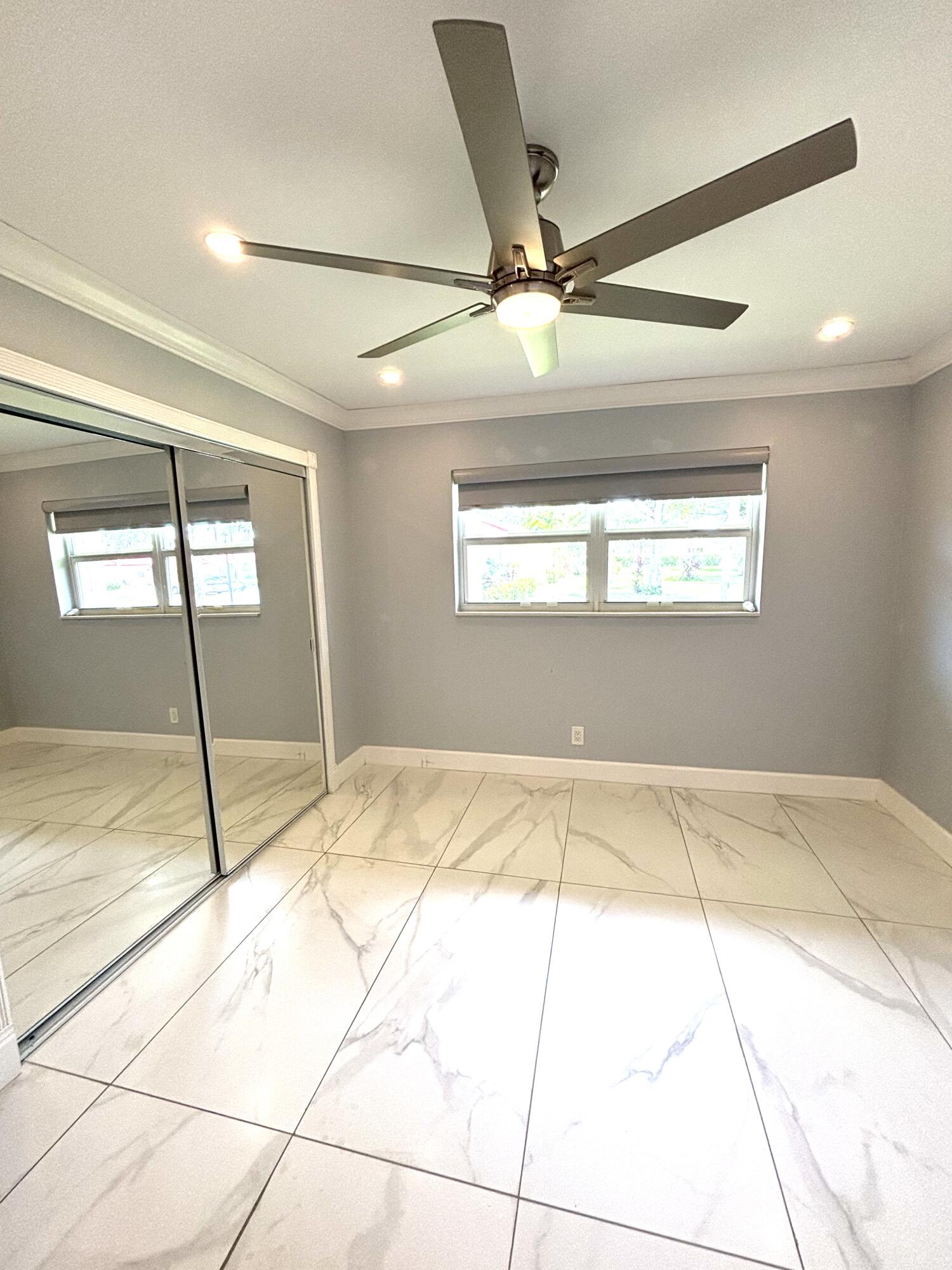 212 Lake Helen Drive 212