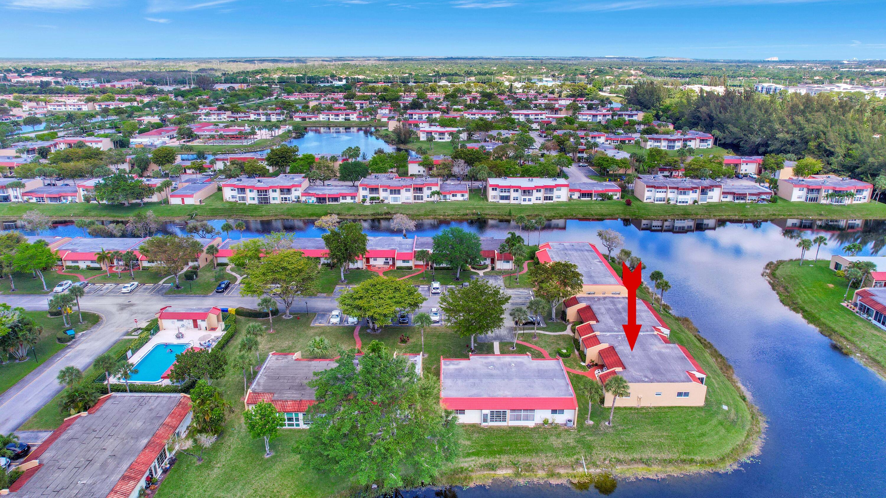 212 Lake Helen Drive 212