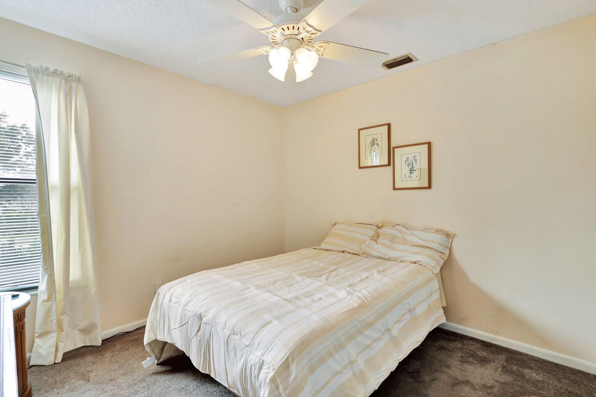 1558 Shaker Circle