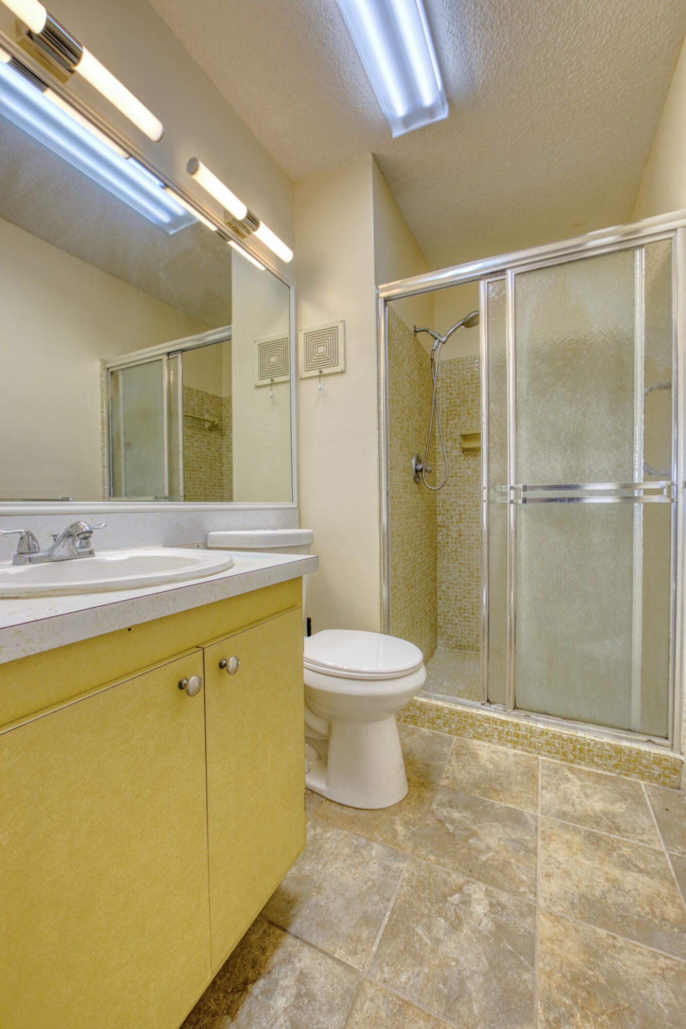 300 SW Golfview Terrace 136