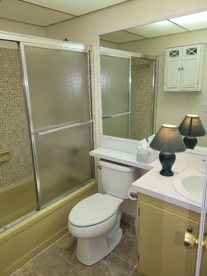 300 SW Golfview Terrace 136