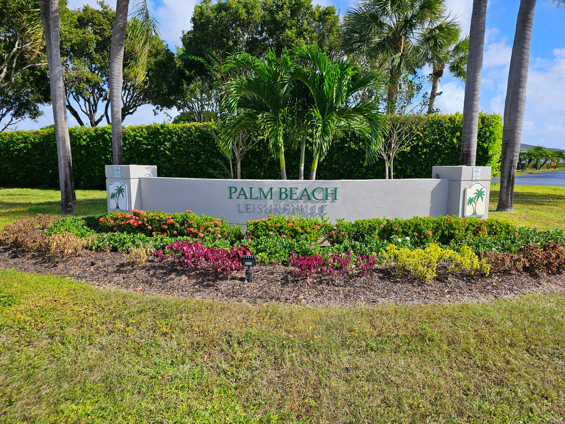 300 SW Golfview Terrace 136
