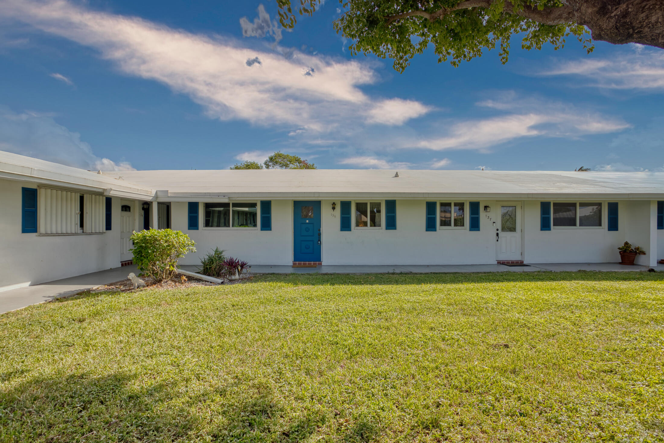 300 SW Golfview Terrace 136