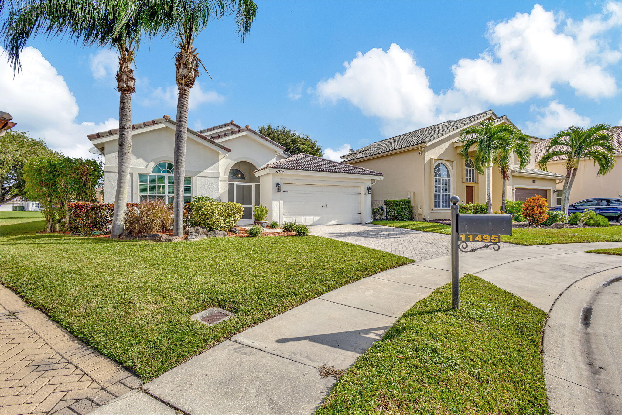 11495 Beacon Pointe Lane