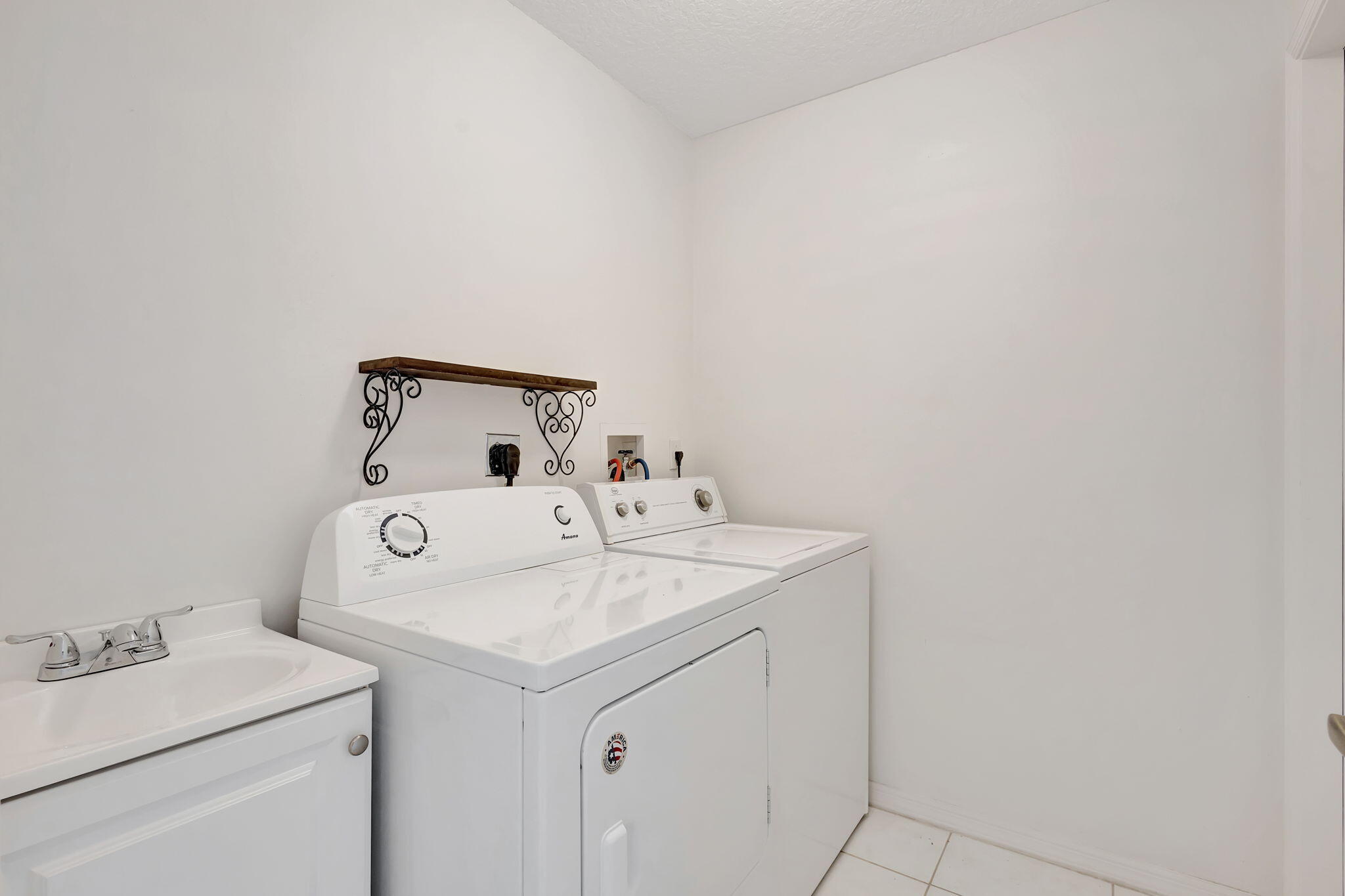 11495 Beacon Pointe Lane