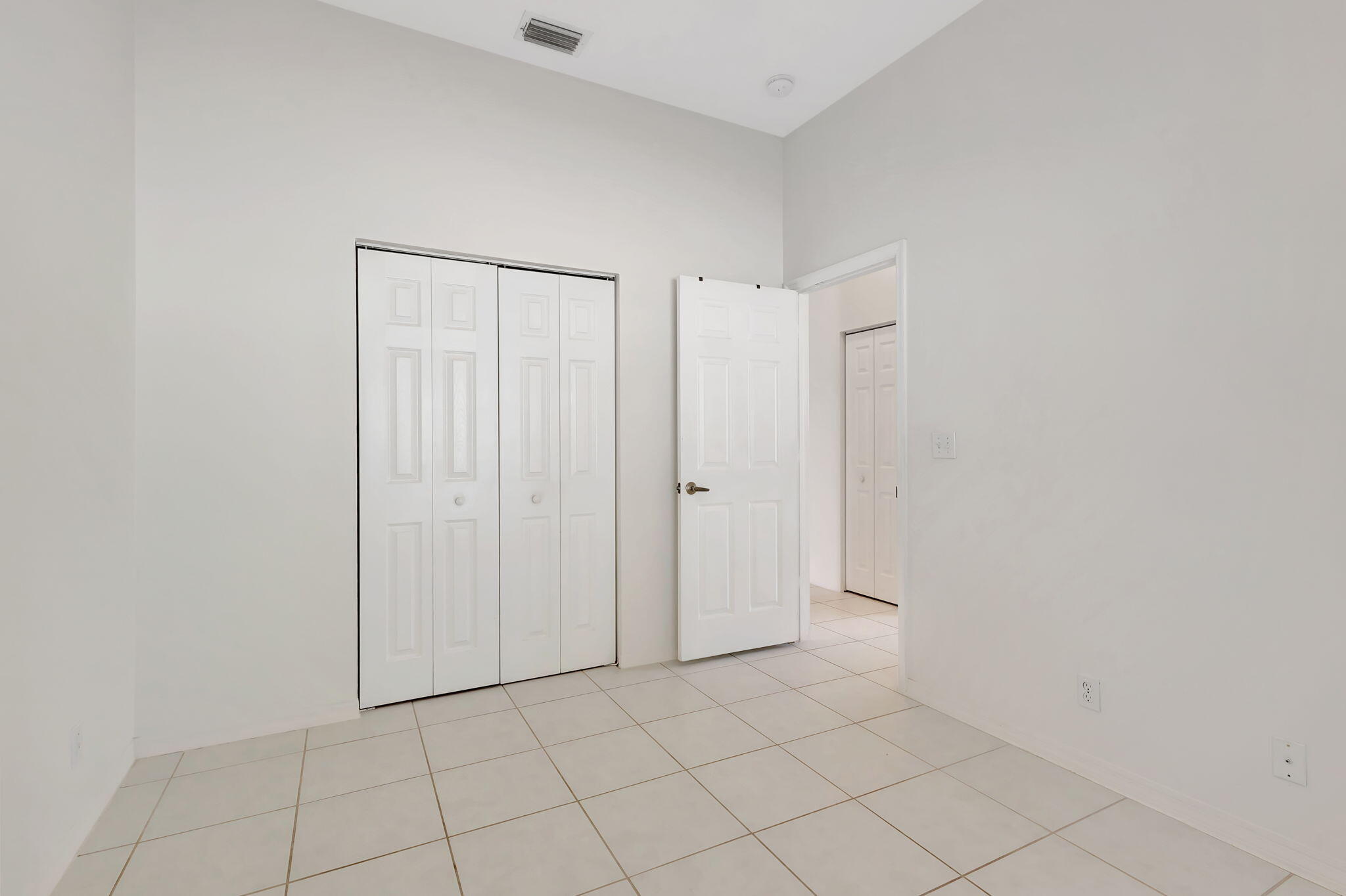 11495 Beacon Pointe Lane